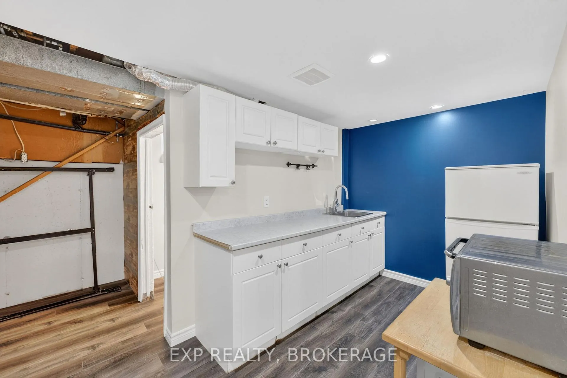 Photo 20 of 931 Oakview Avenue, Kingston, South of Taylor-Kidd Blvd — HOMEH