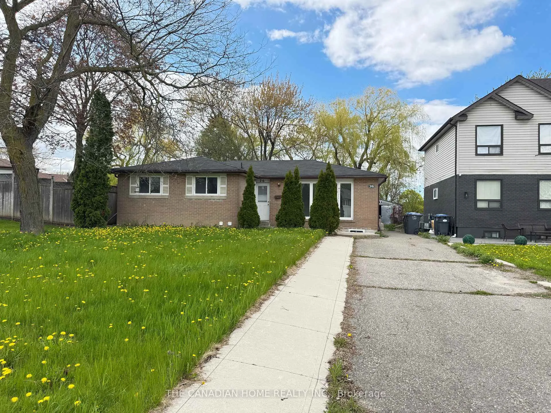 Photo 1 of 26 Dunblaine (Basement) Crescent, Brampton, Southgate — HOMEH