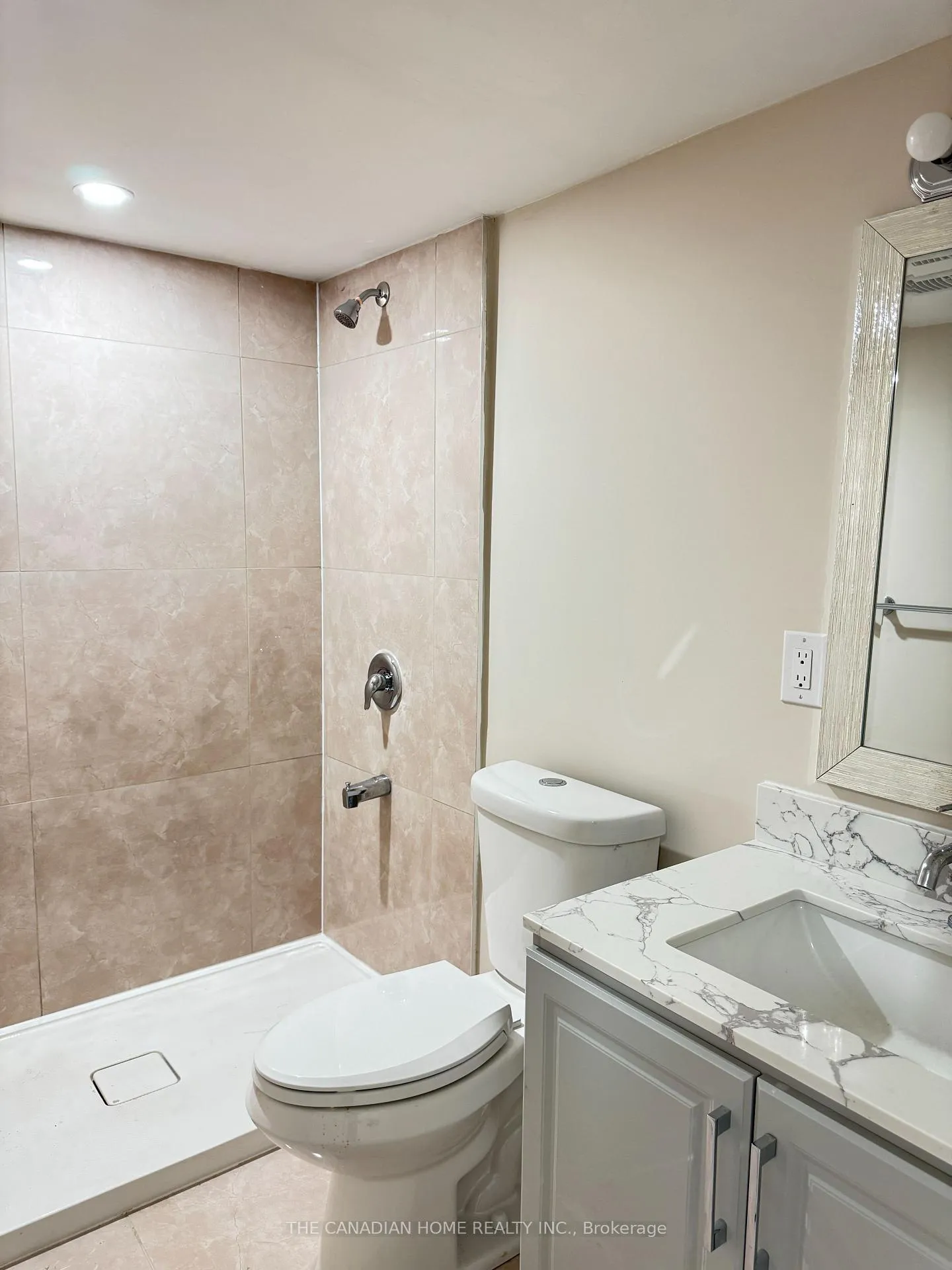 Photo 5 of 26 Dunblaine (Basement) Crescent, Brampton, Southgate — HOMEH