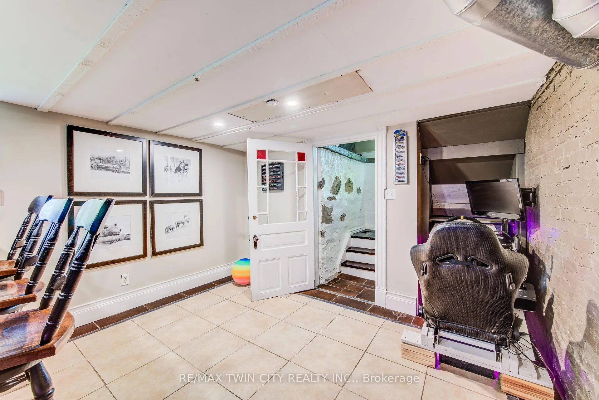 Photo 28 of 1521 Bridge Street, Wilmot, New Dundee — HOMEH