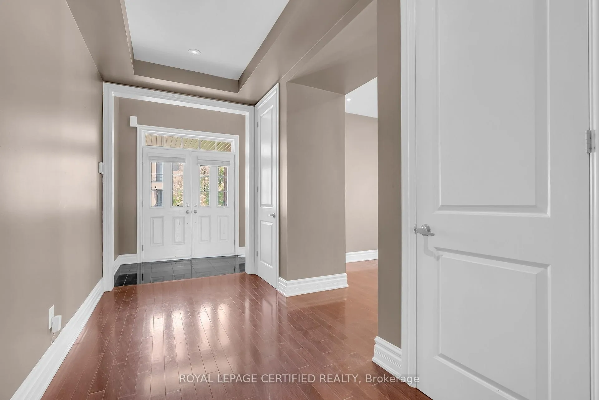 Photo 5 of 6 Cachet Court, Brampton, Credit Valley — HOMEH