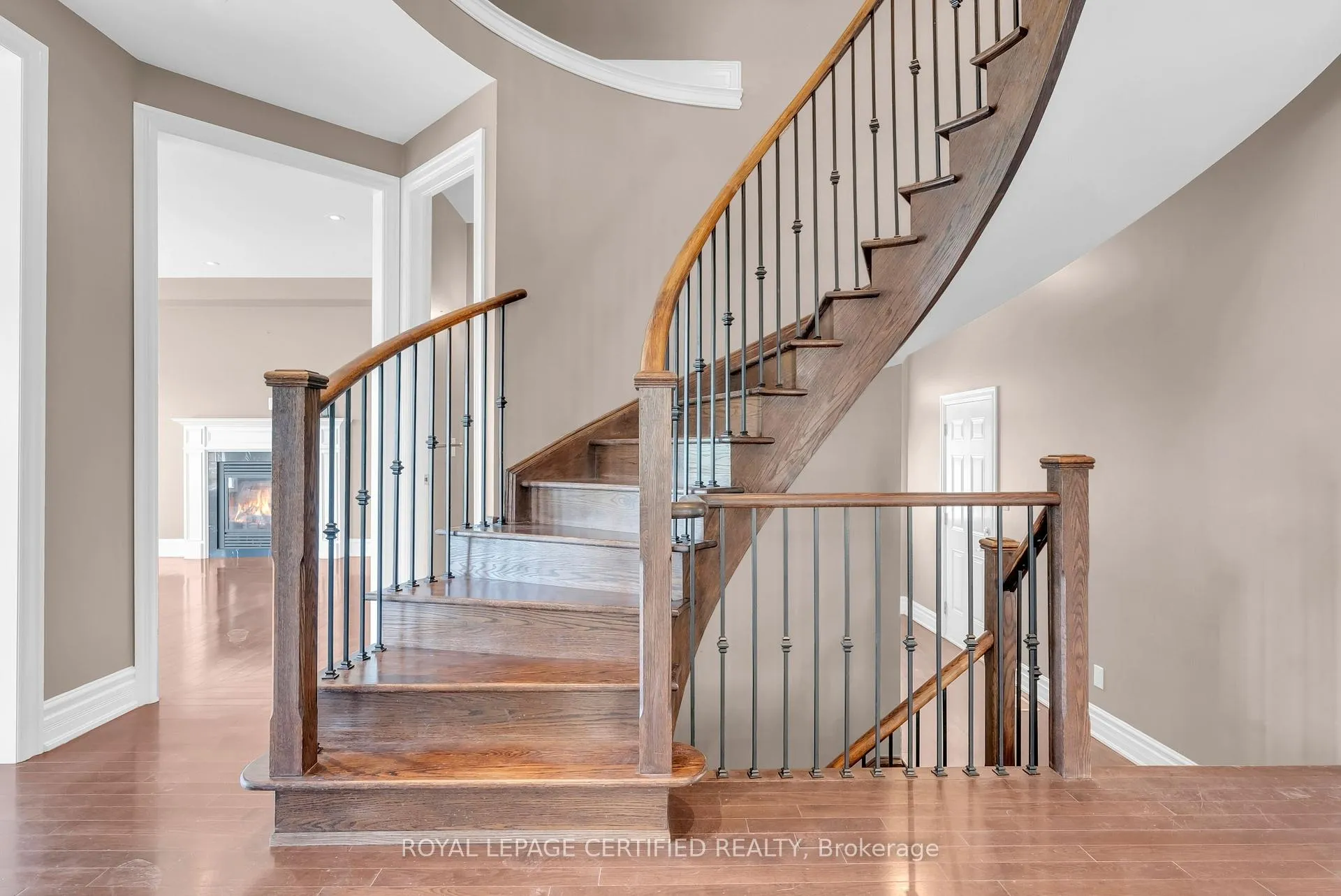Photo 13 of 6 Cachet Court, Brampton, Credit Valley — HOMEH