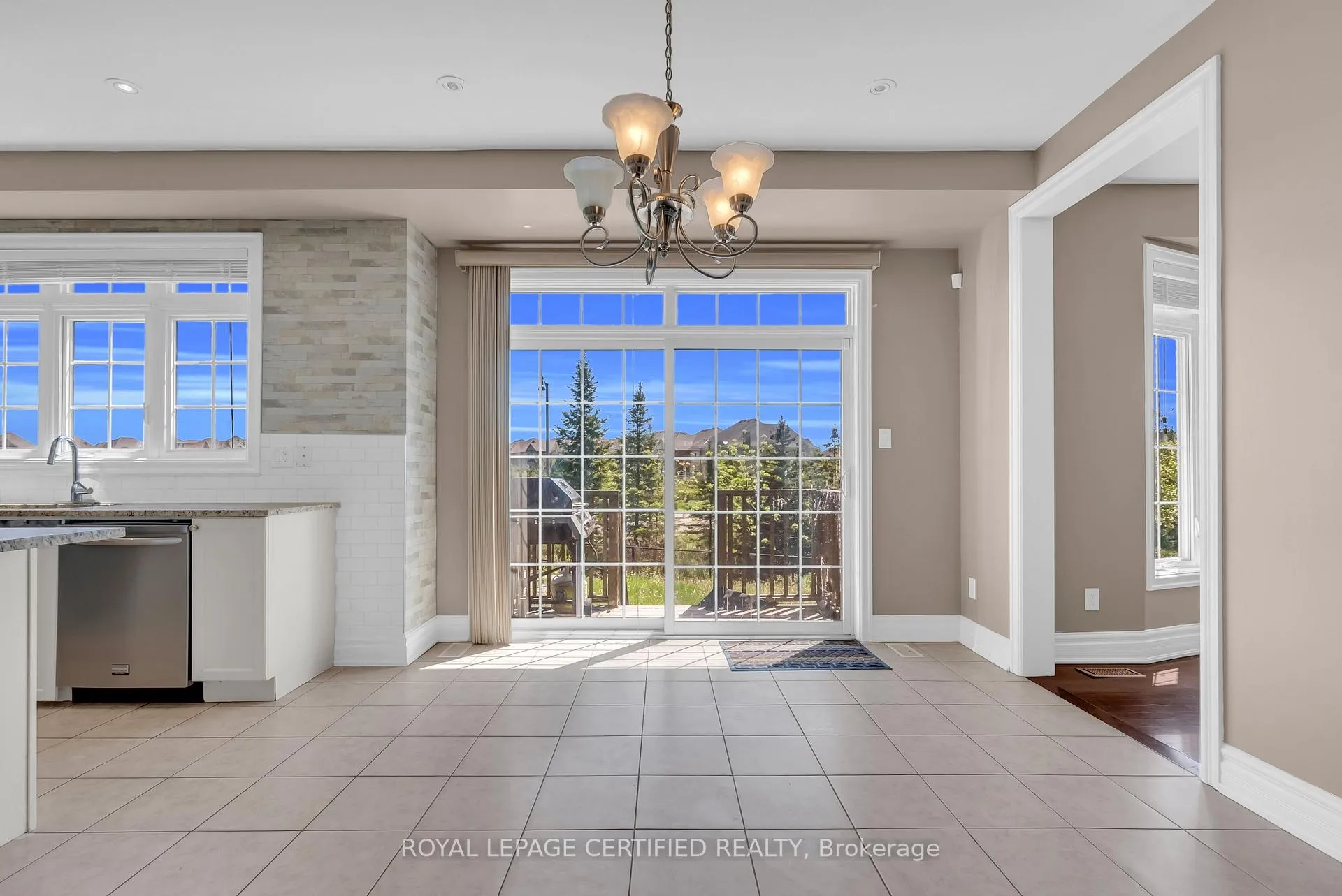 Photo 16 of 6 Cachet Court, Brampton, Credit Valley — HOMEH