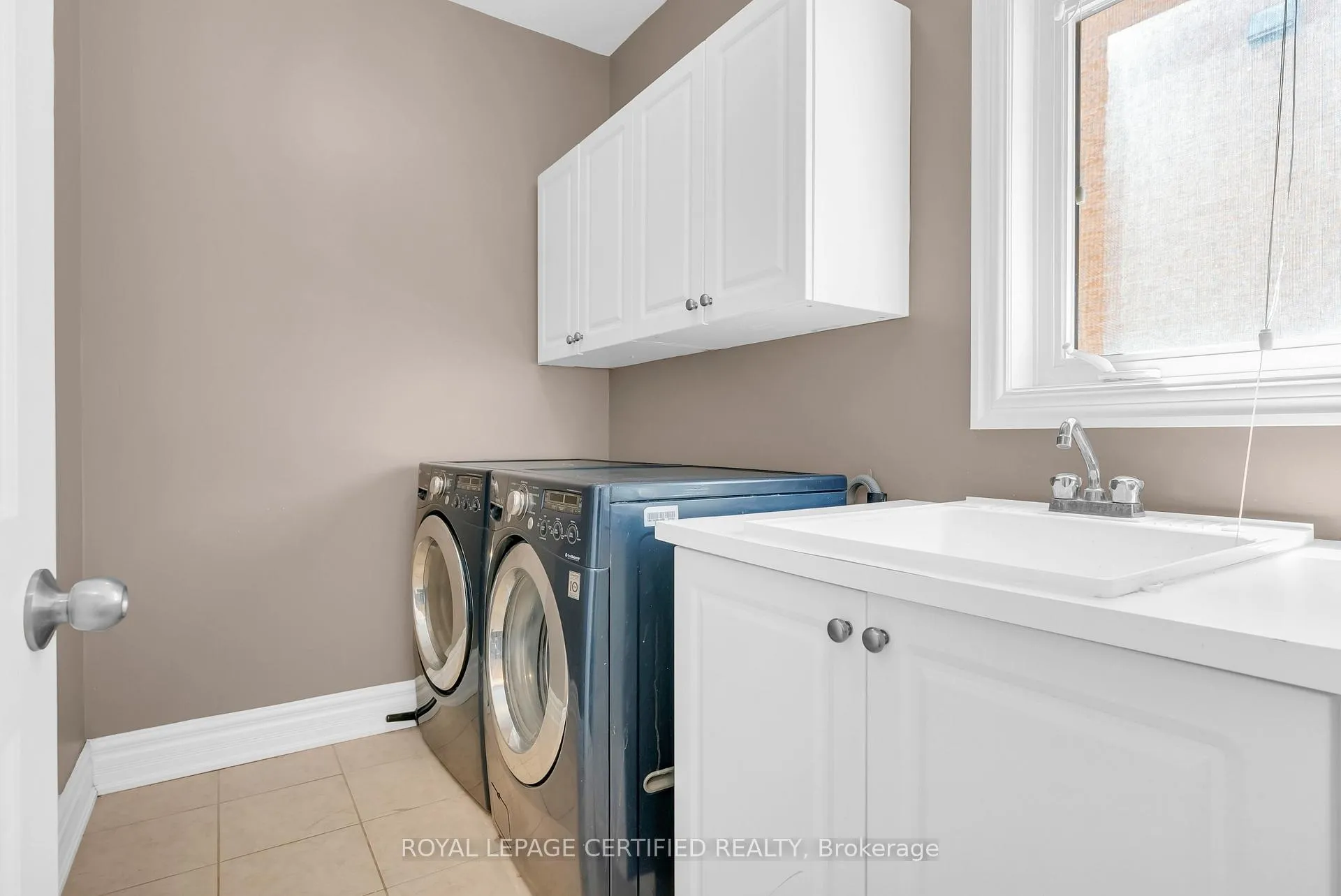 Photo 19 of 6 Cachet Court, Brampton, Credit Valley — HOMEH