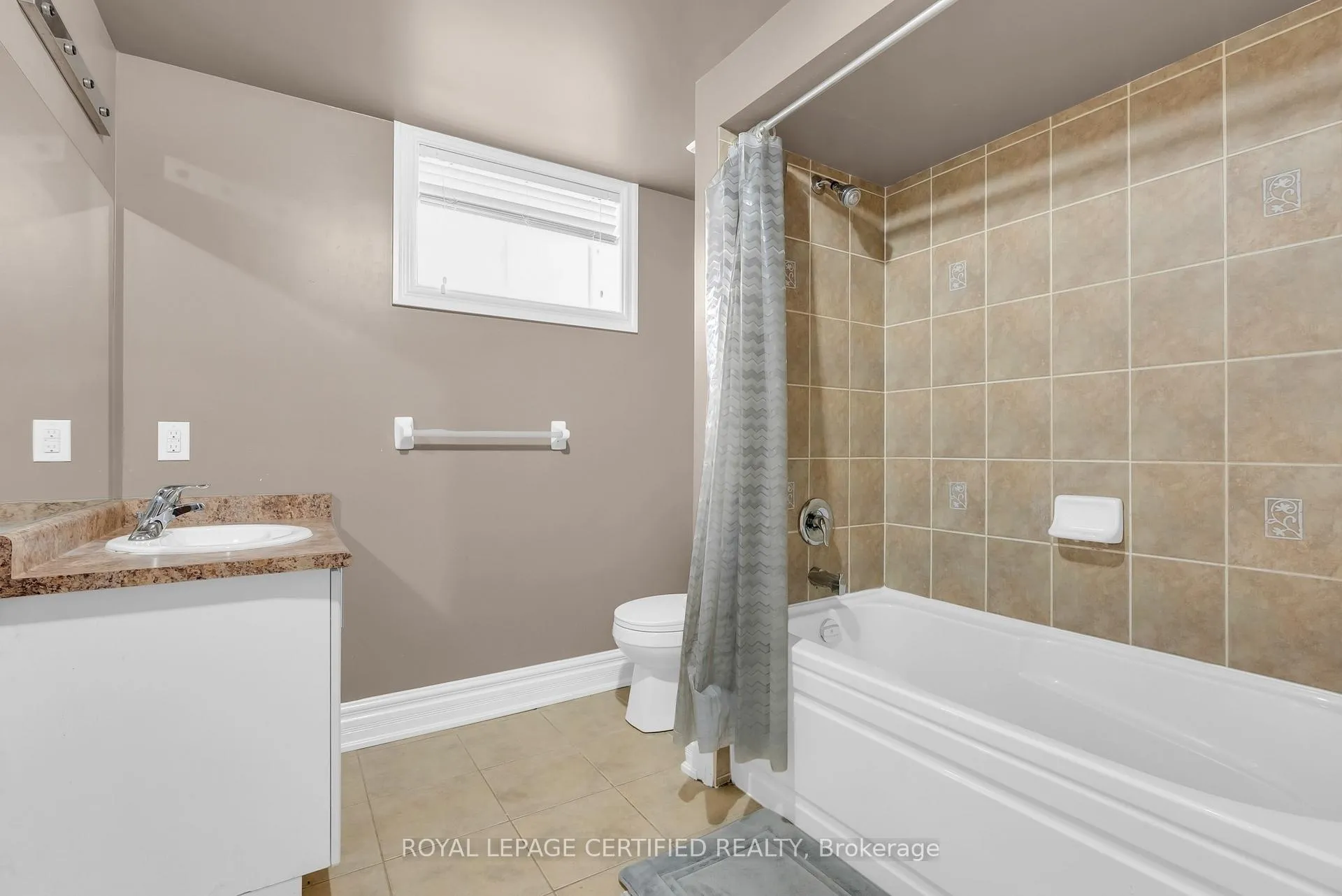 Photo 45 of 6 Cachet Court, Brampton, Credit Valley — HOMEH
