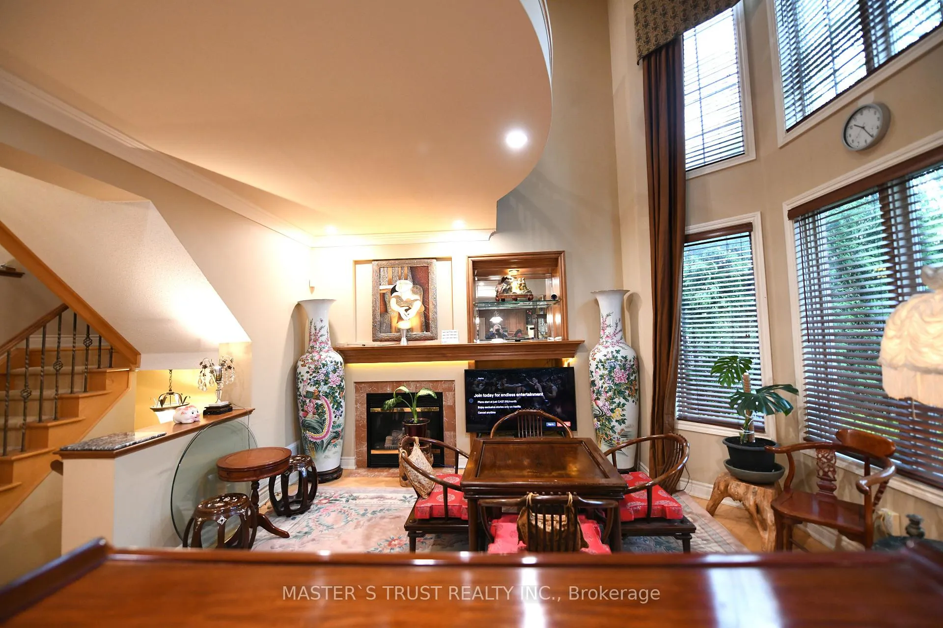 Photo 4 of 24 Majestic Drive, Markham, Berczy — HOMEH