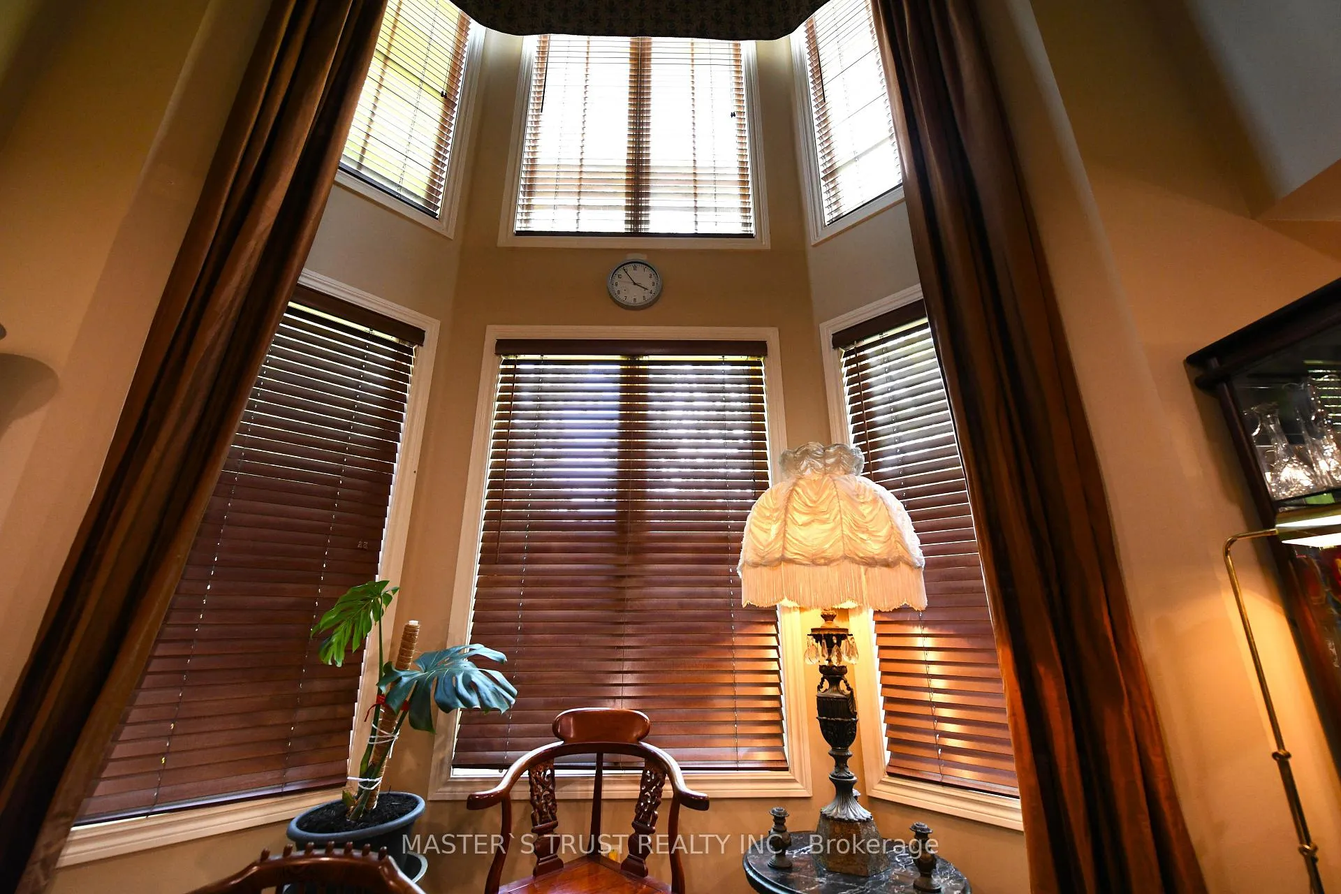 Photo 5 of 24 Majestic Drive, Markham, Berczy — HOMEH