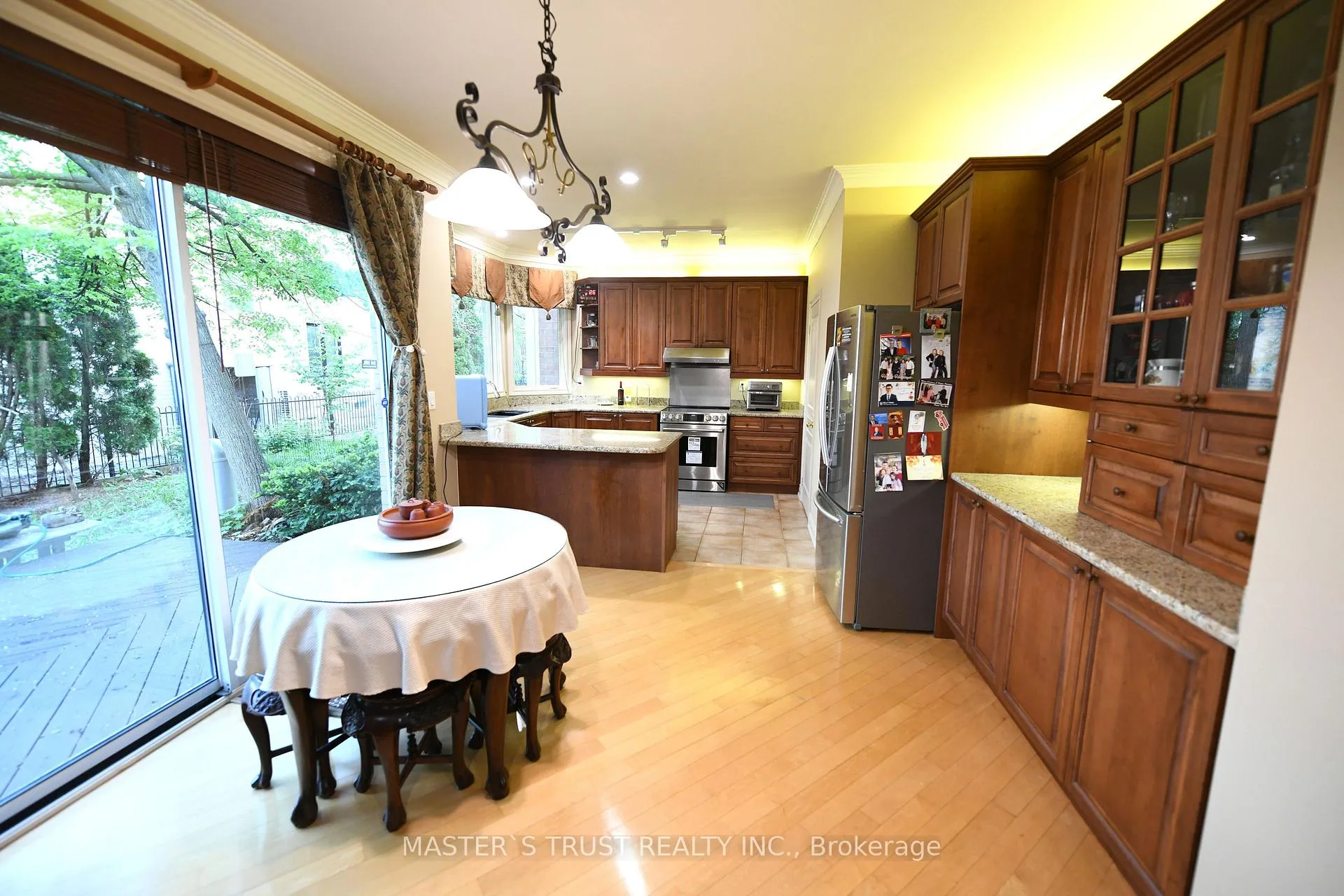 Photo 19 of 24 Majestic Drive, Markham, Berczy — HOMEH
