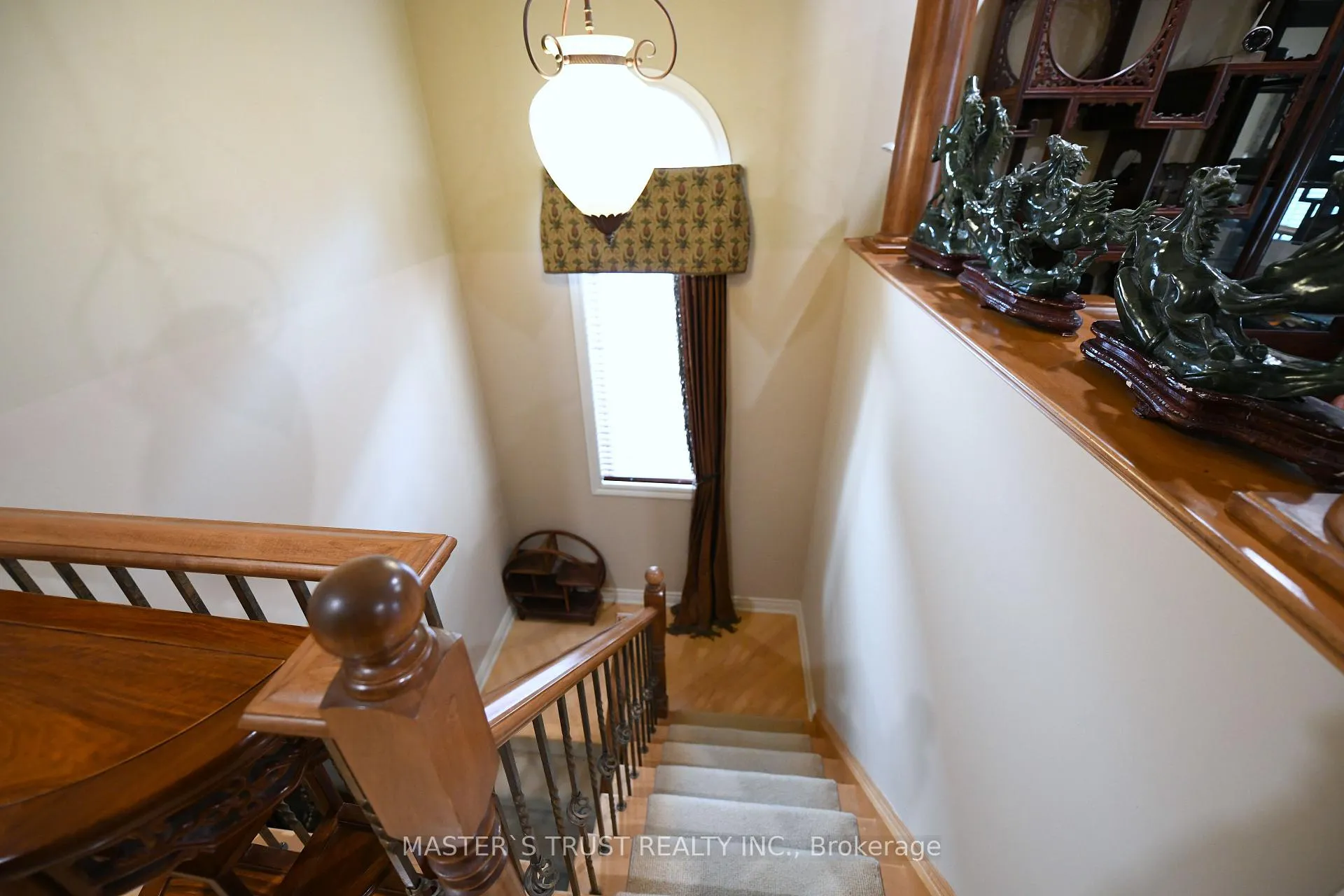 Photo 34 of 24 Majestic Drive, Markham, Berczy — HOMEH