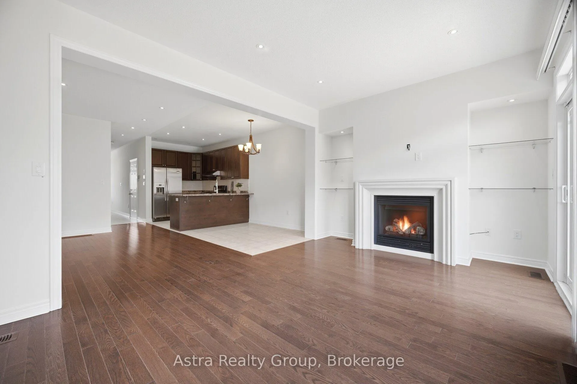 Photo 22 of 21 Lorenzo Circle, Brampton, Sandringham-Wellington — HOMEH
