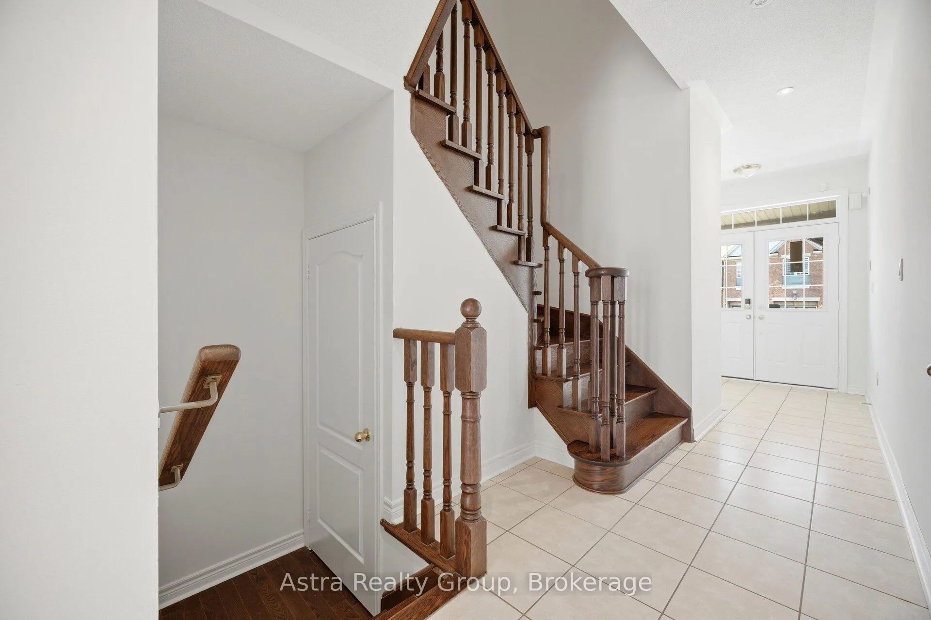 Photo 27 of 21 Lorenzo Circle, Brampton, Sandringham-Wellington — HOMEH