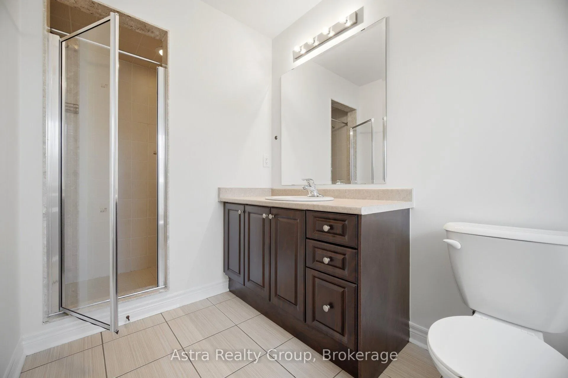 Photo 34 of 21 Lorenzo Circle, Brampton, Sandringham-Wellington — HOMEH