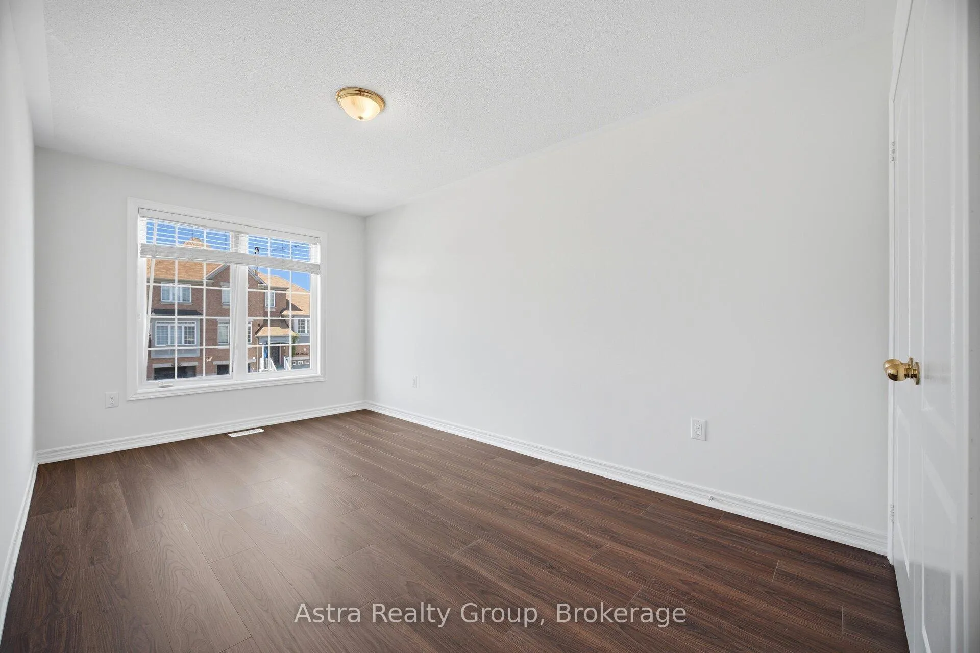 Photo 37 of 21 Lorenzo Circle, Brampton, Sandringham-Wellington — HOMEH