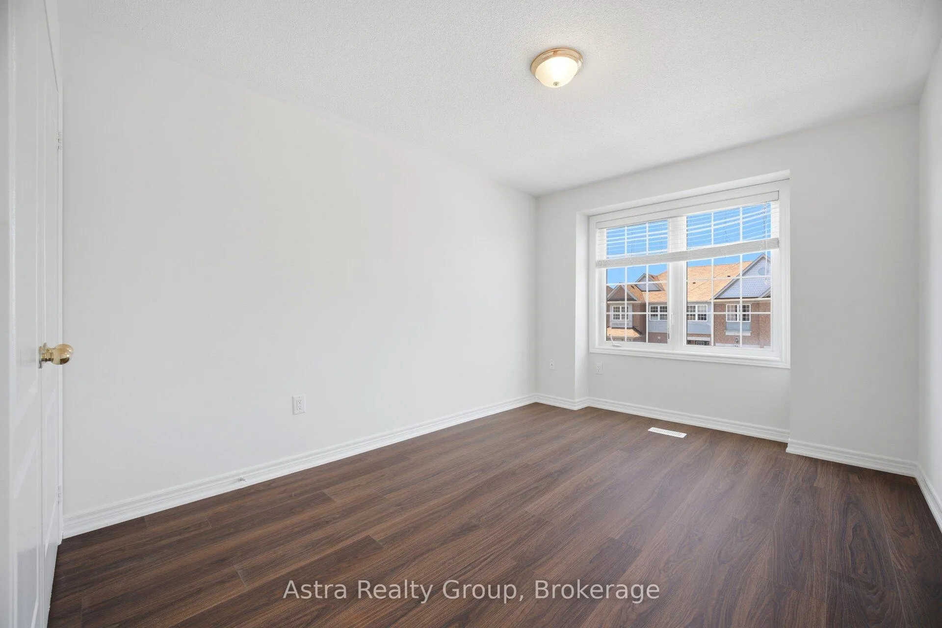 Photo 39 of 21 Lorenzo Circle, Brampton, Sandringham-Wellington — HOMEH