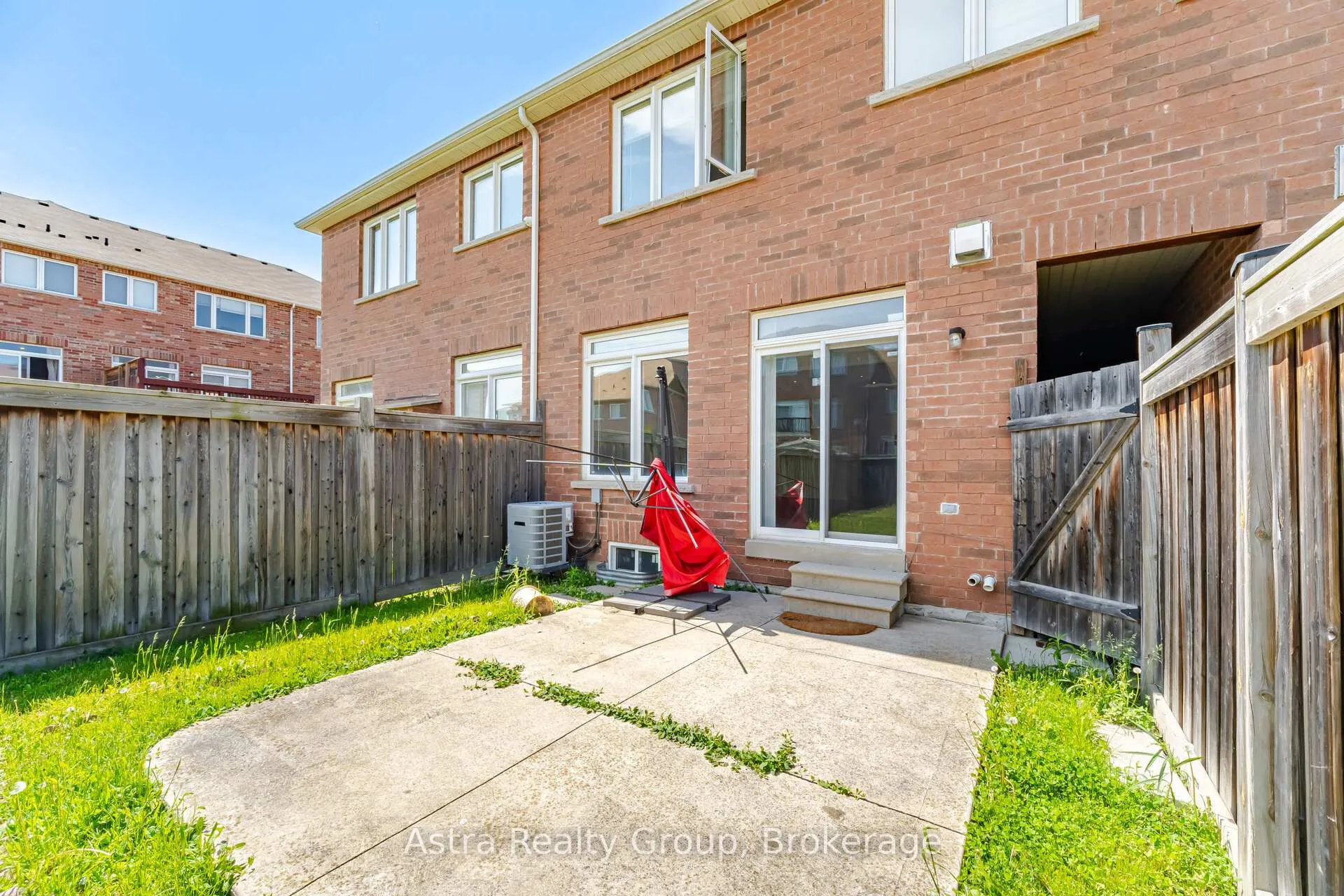 Photo 44 of 21 Lorenzo Circle, Brampton, Sandringham-Wellington — HOMEH