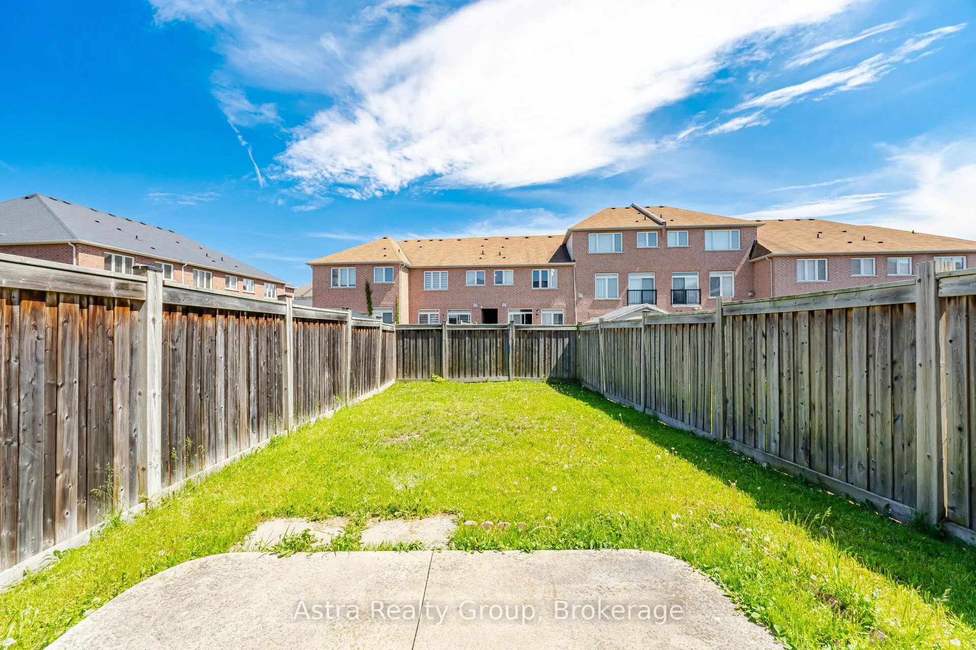 Photo 45 of 21 Lorenzo Circle, Brampton, Sandringham-Wellington — HOMEH