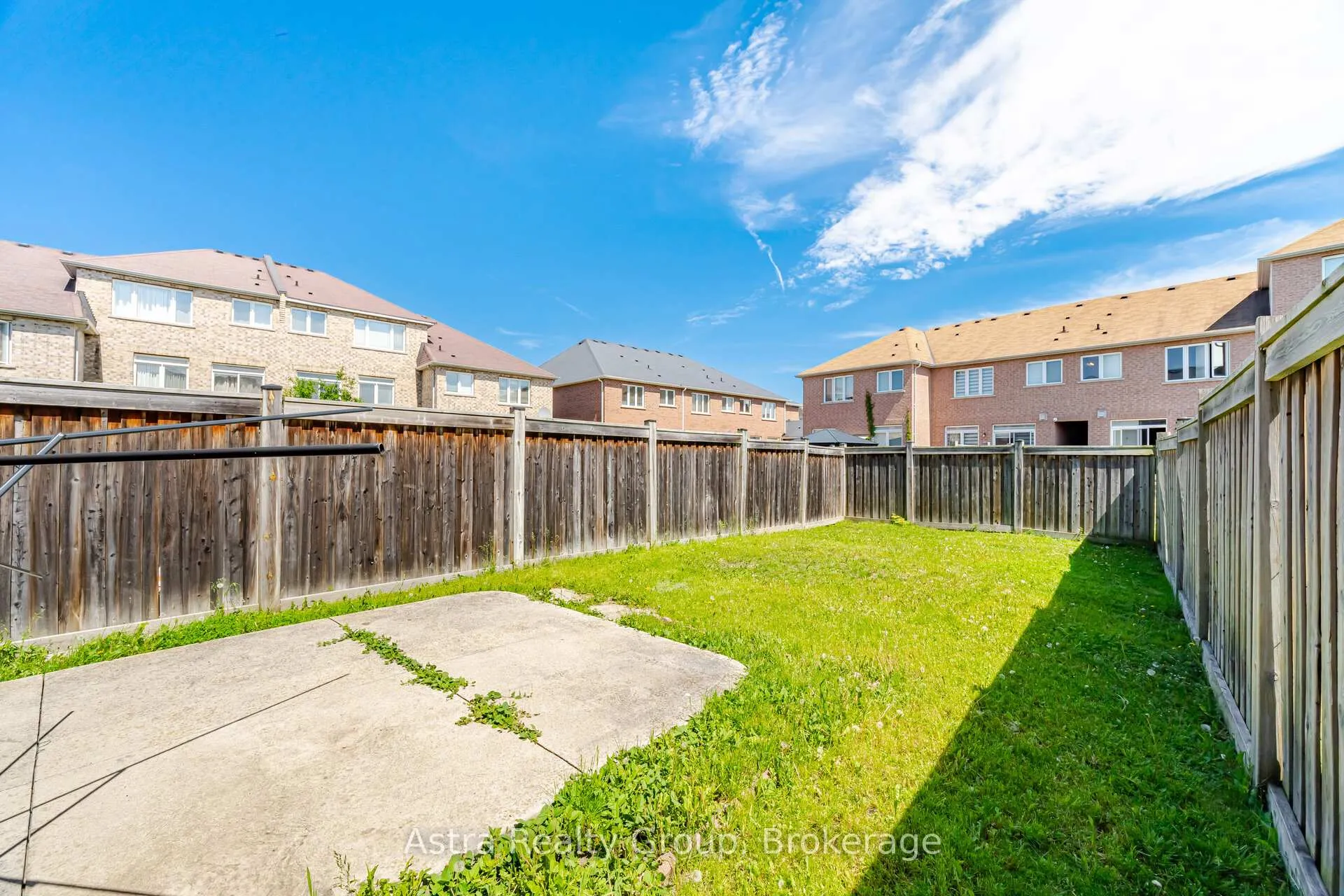 Photo 46 of 21 Lorenzo Circle, Brampton, Sandringham-Wellington — HOMEH