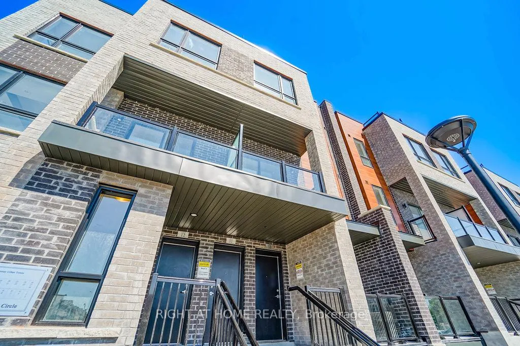 Front of Unit 11, 11 Lytham Green Circle