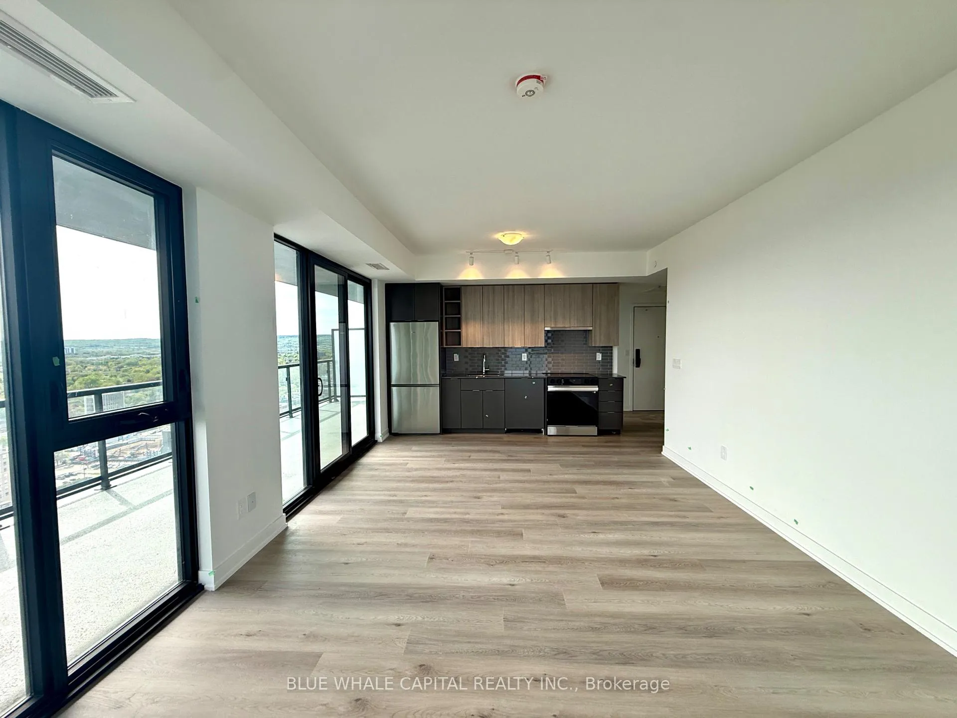 Photo 5 of Unit 2306, 2075 Lakeshore Road, Burlington, Brant — HOMEH