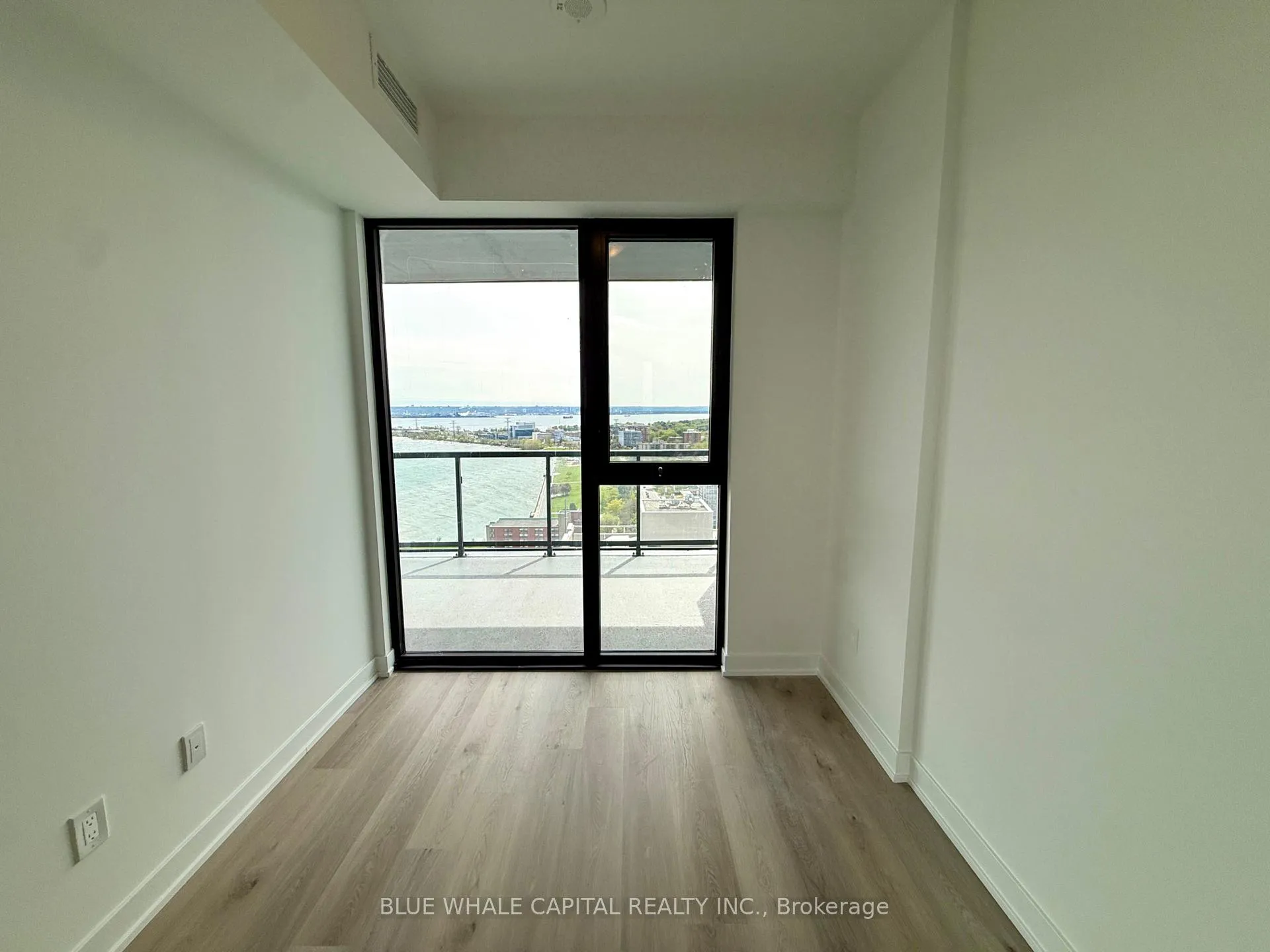 Photo 12 of Unit 2306, 2075 Lakeshore Road, Burlington, Brant — HOMEH