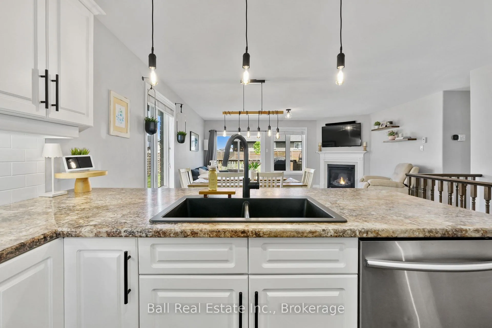Photo 19 of 8 Darrell Drain Crescent, Asphodel-Norwood, Norwood — HOMEH