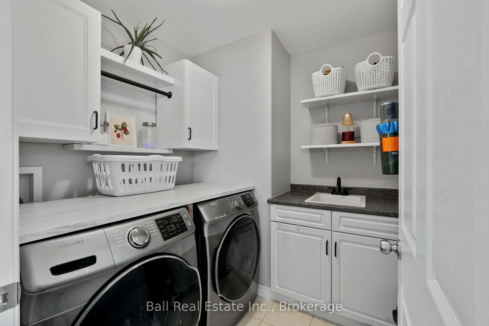 Photo 31 of 8 Darrell Drain Crescent, Asphodel-Norwood, Norwood — HOMEH