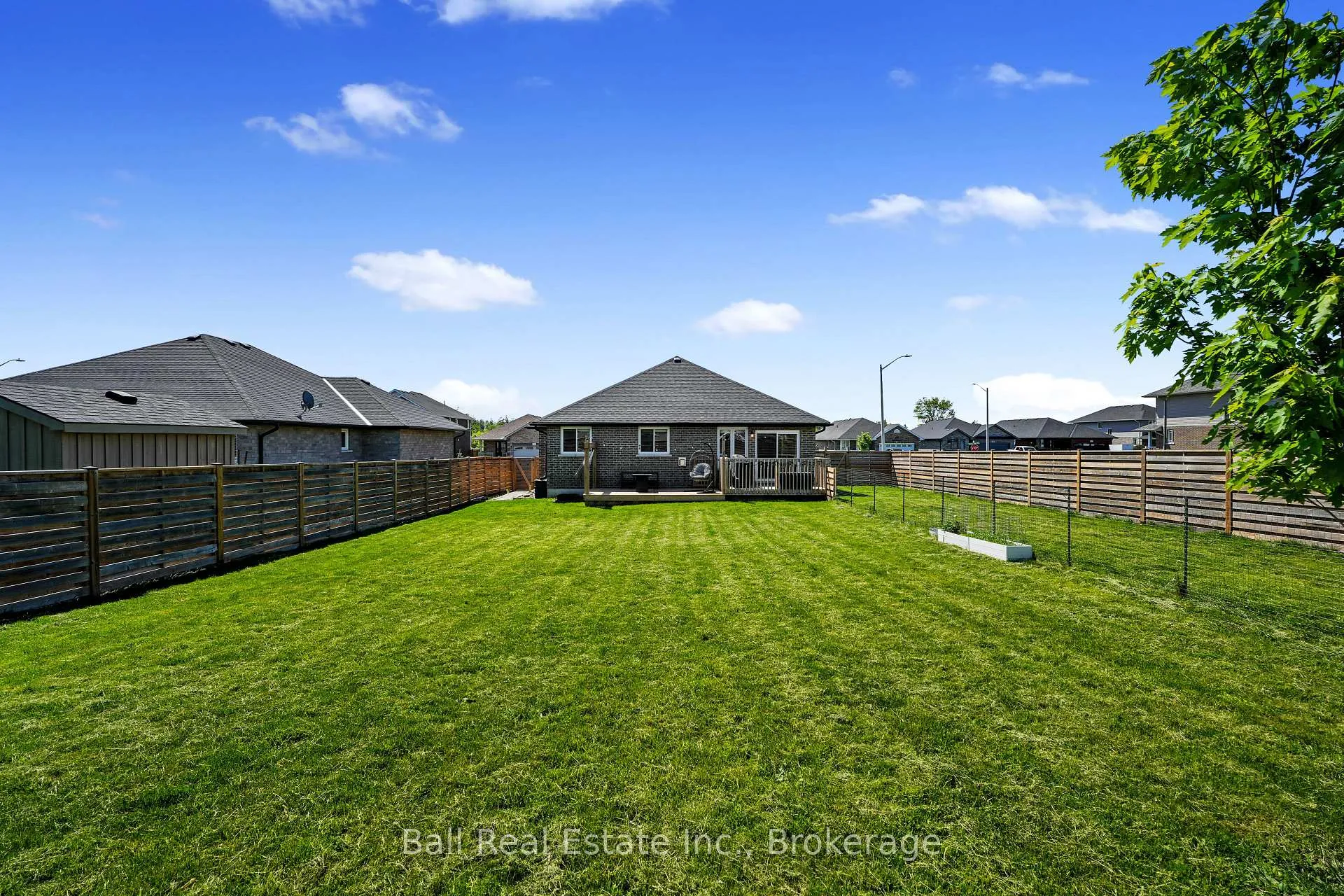 Photo 44 of 8 Darrell Drain Crescent, Asphodel-Norwood, Norwood — HOMEH