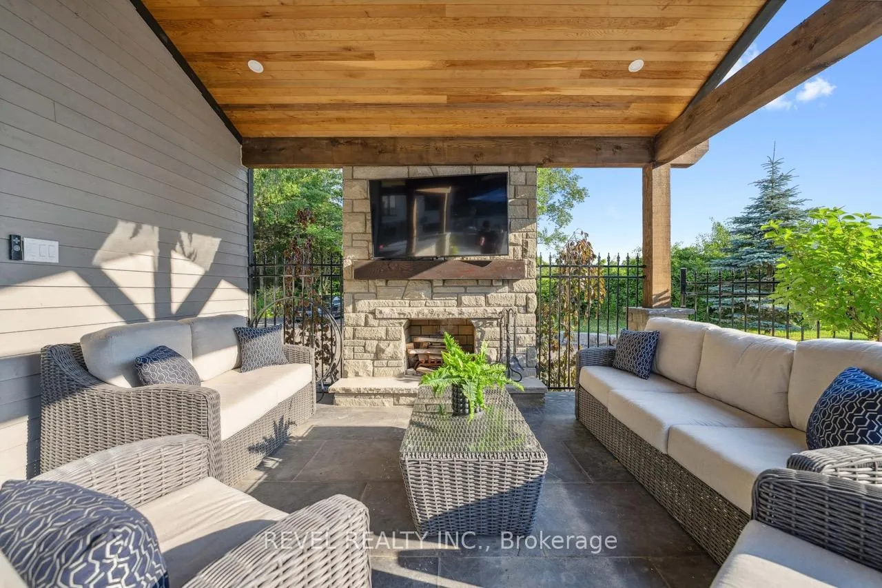 Photo 29 of 102 Concession 11 E, Hamilton, Rural Flamborough — HOMEH