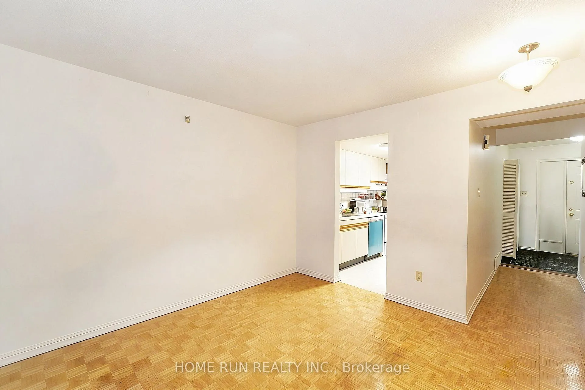 Photo 4 of 98 Templeton Street, Ottawa, Sandy Hill — HOMEH