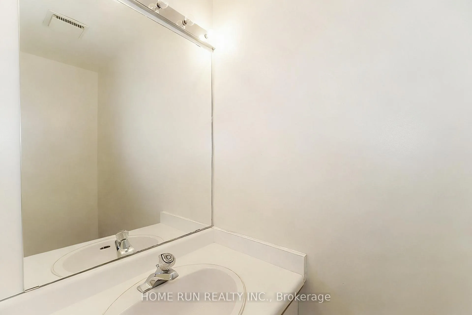 Photo 12 of 98 Templeton Street, Ottawa, Sandy Hill — HOMEH