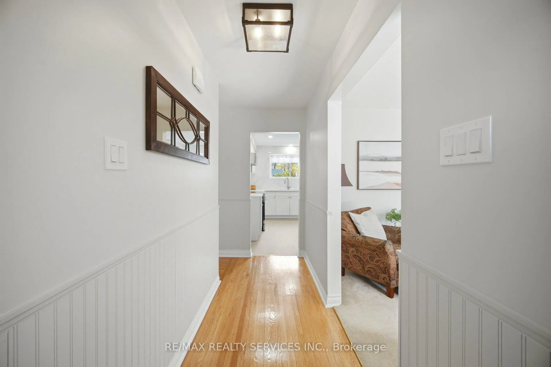 Photo 5 of 25 Ascot Avenue, Brampton, Avondale — HOMEH