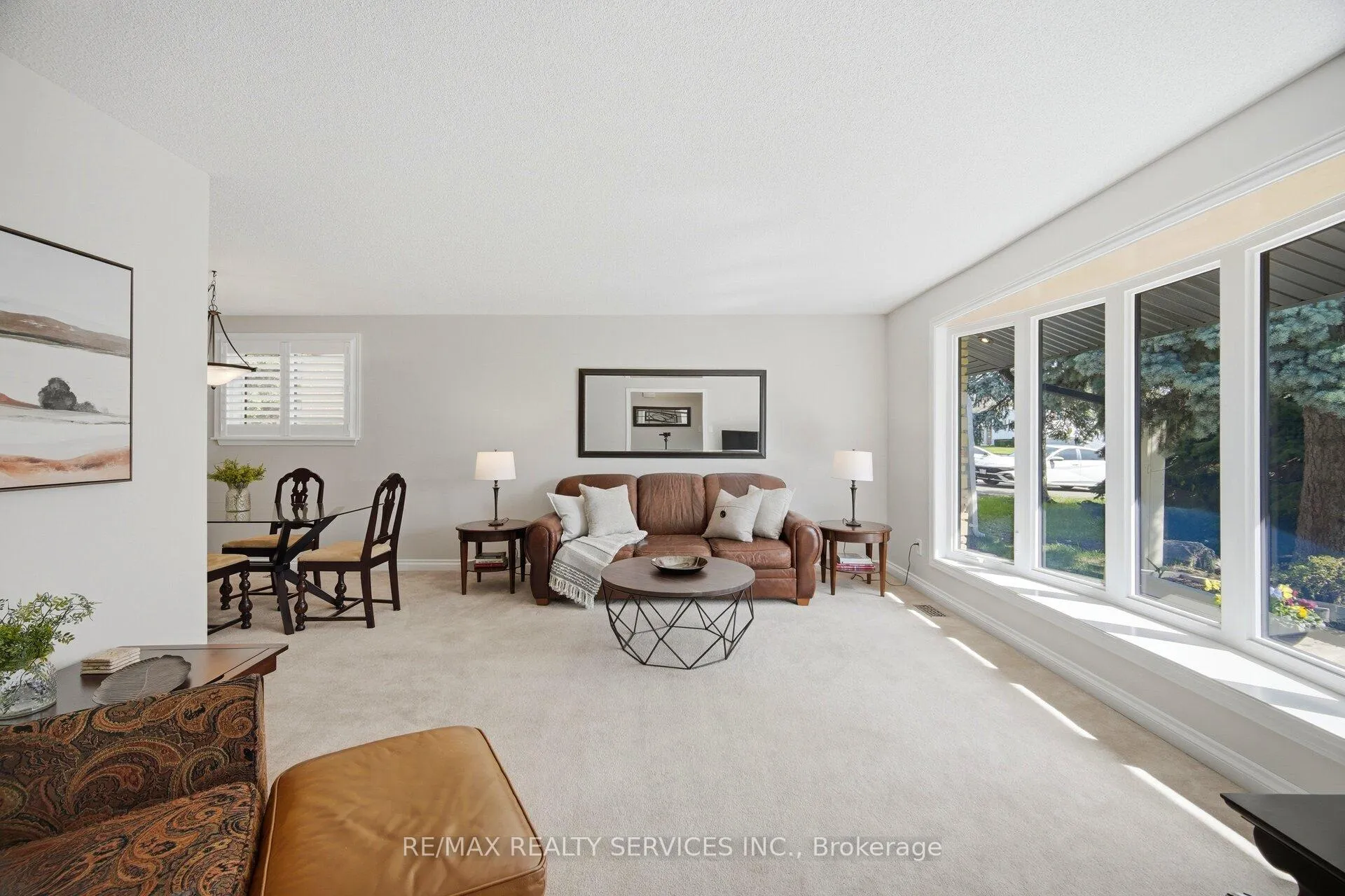 Photo 6 of 25 Ascot Avenue, Brampton, Avondale — HOMEH