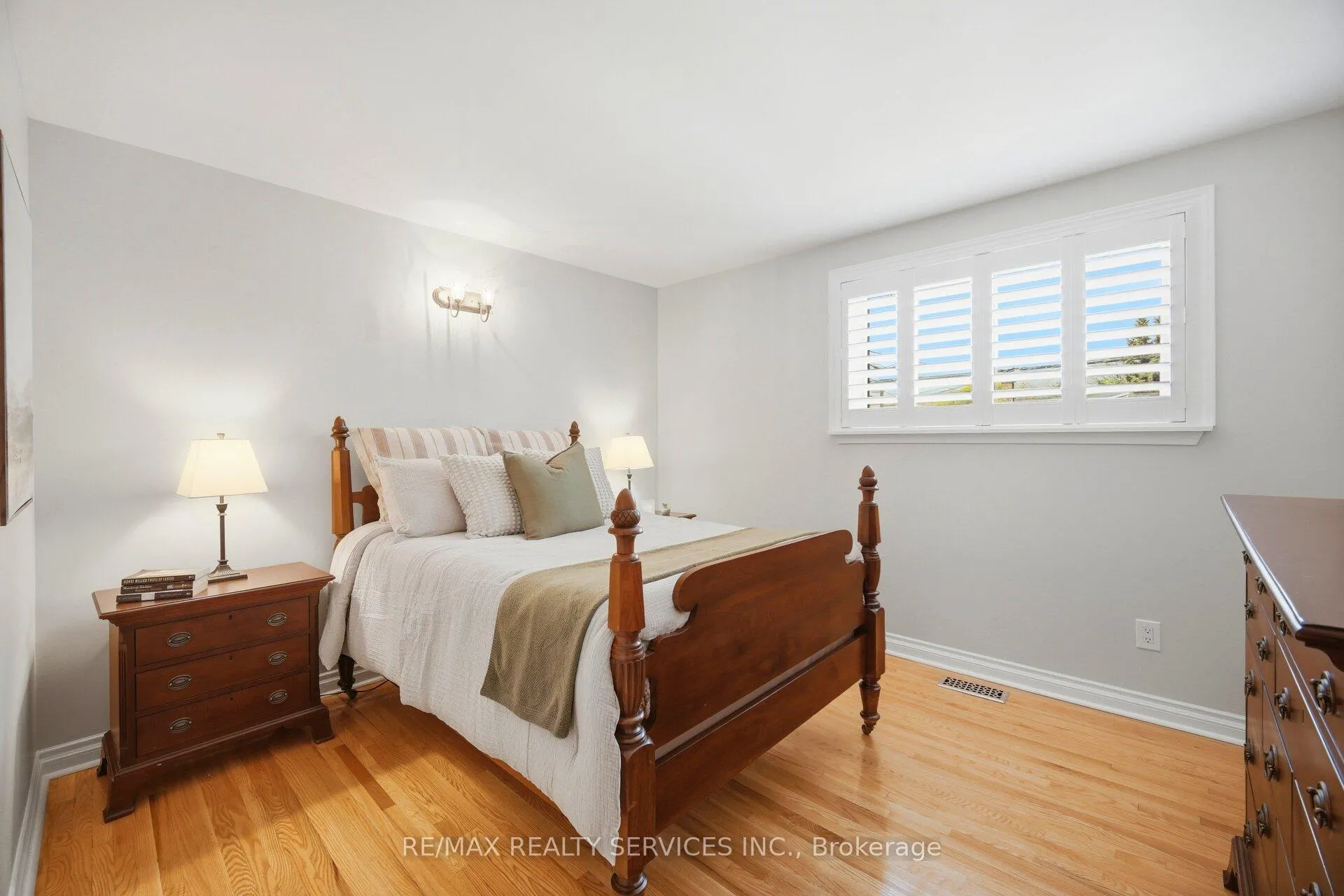 Photo 16 of 25 Ascot Avenue, Brampton, Avondale — HOMEH