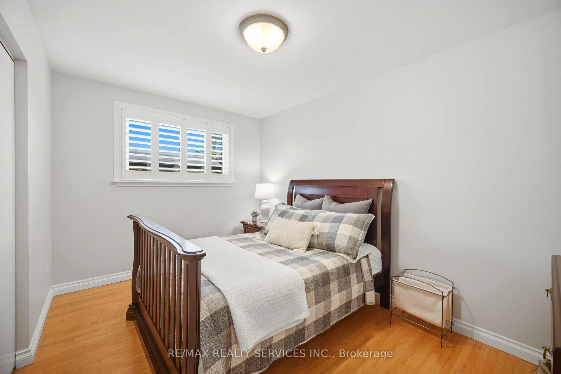 Photo 19 of 25 Ascot Avenue, Brampton, Avondale — HOMEH
