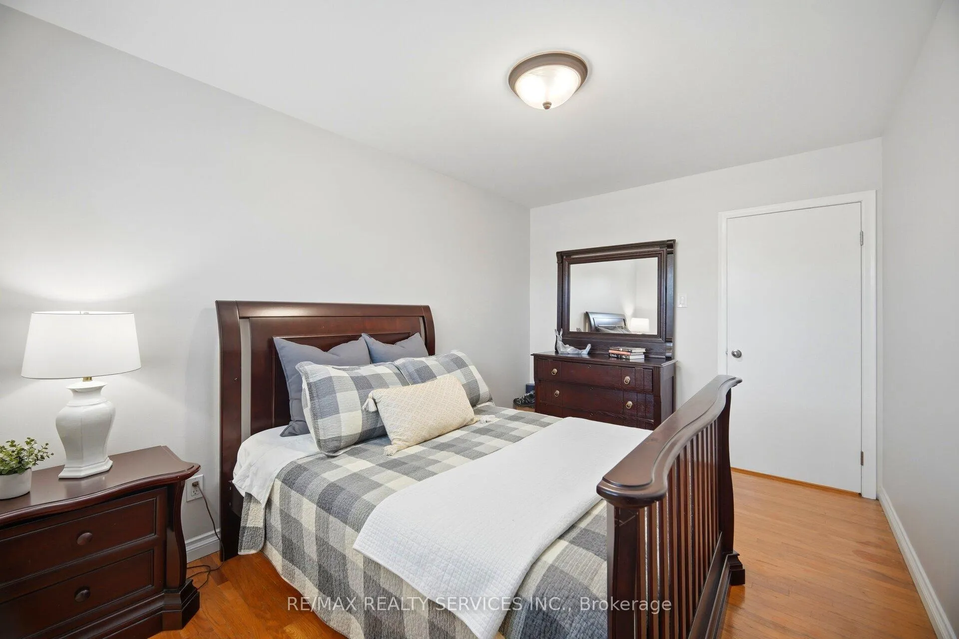 Photo 20 of 25 Ascot Avenue, Brampton, Avondale — HOMEH