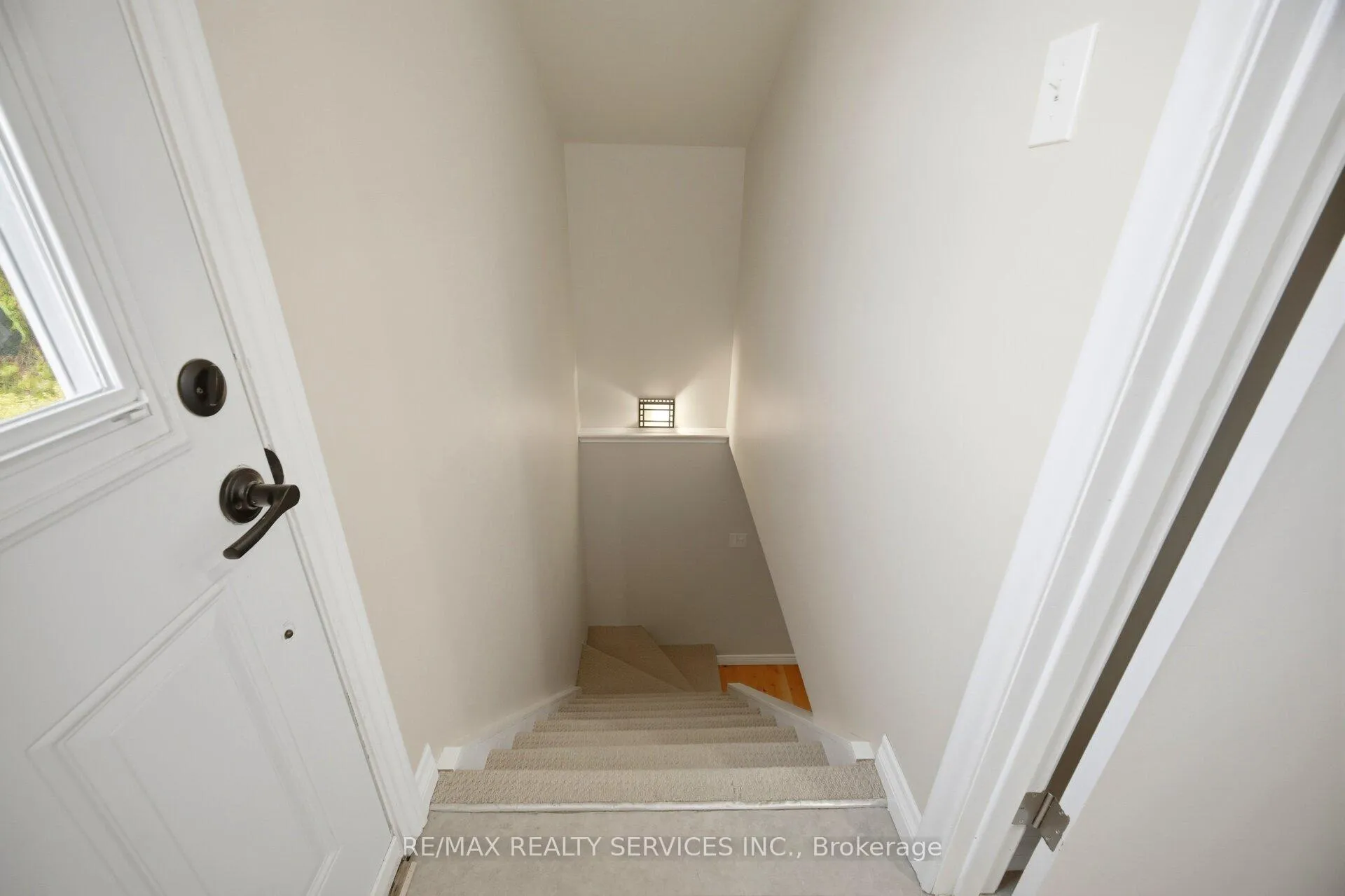 Photo 27 of 25 Ascot Avenue, Brampton, Avondale — HOMEH