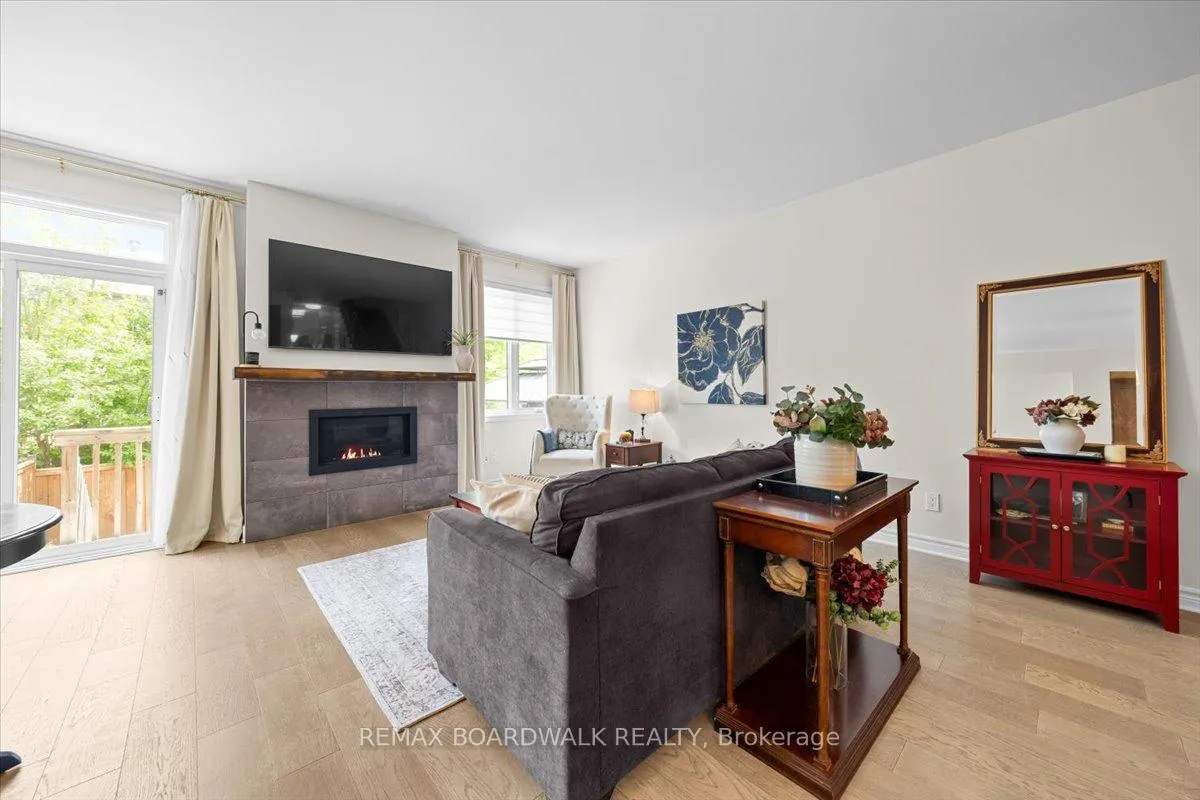 Photo 15 of 244 Munro Street, Carleton Place — HOMEH