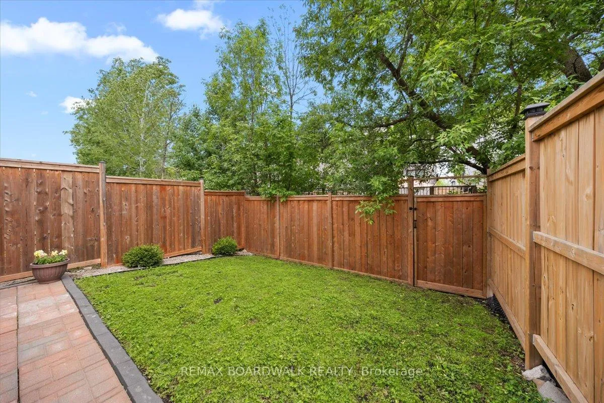 Photo 33 of 244 Munro Street, Carleton Place — HOMEH