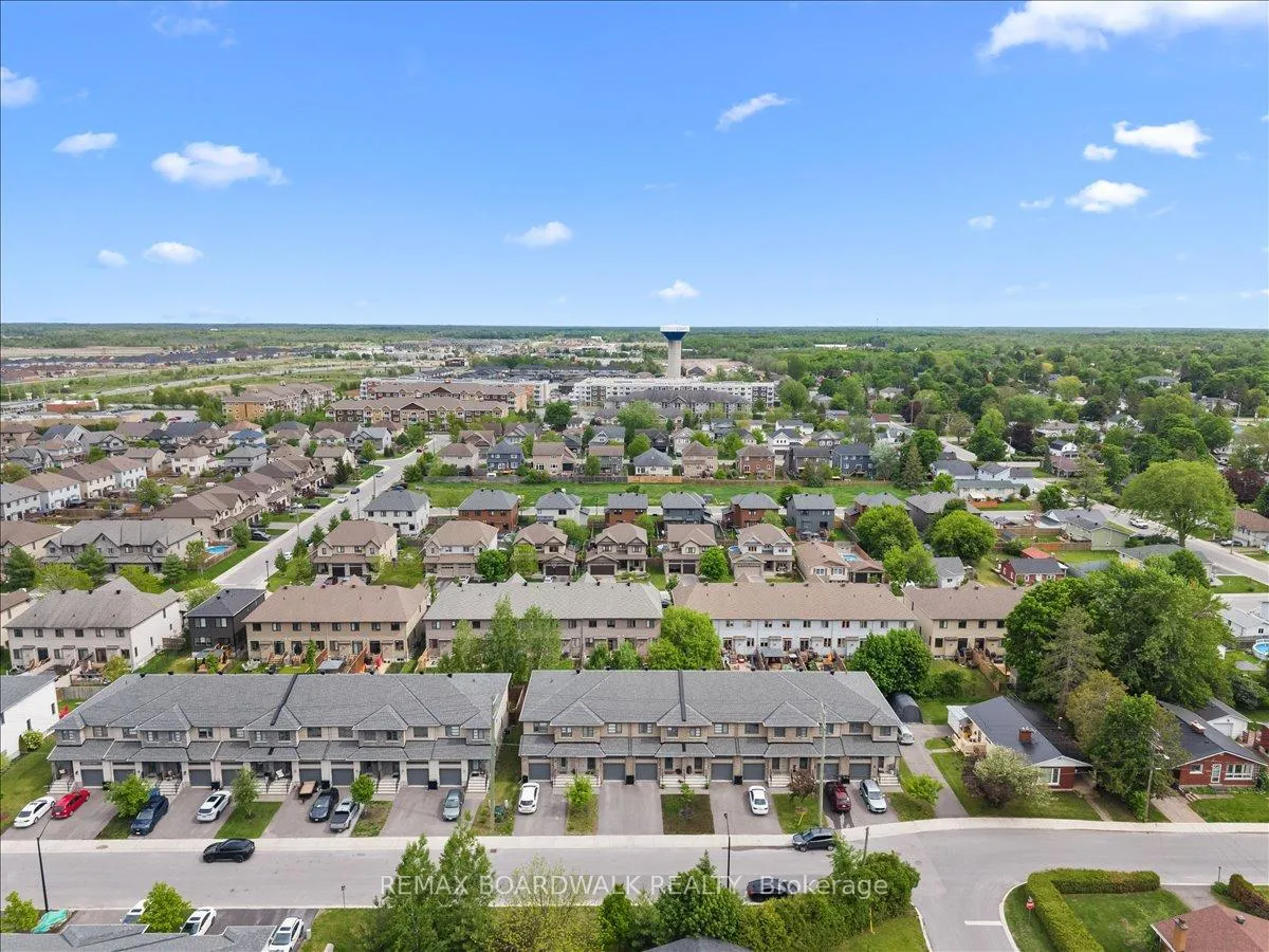 Photo 45 of 244 Munro Street, Carleton Place — HOMEH