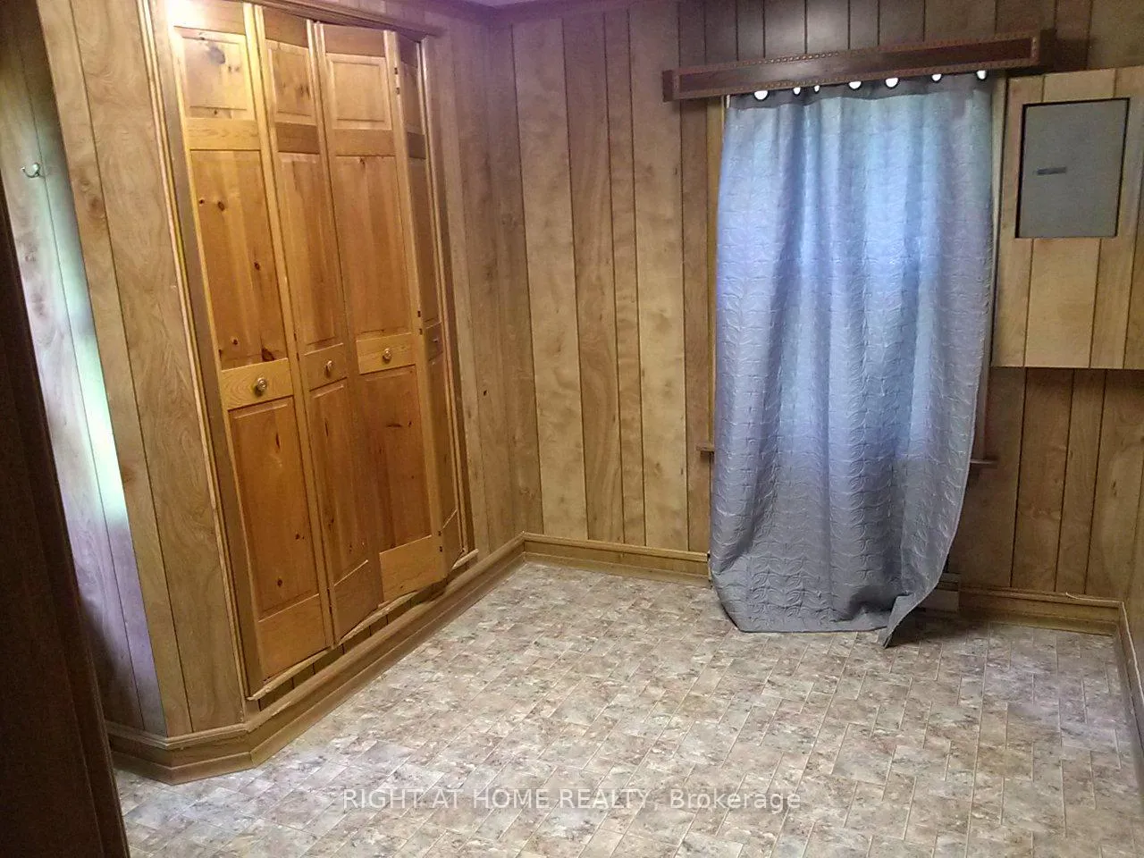 Photo 9 of 110 Ethel Park Drive, Brock, Beaverton — HOMEH