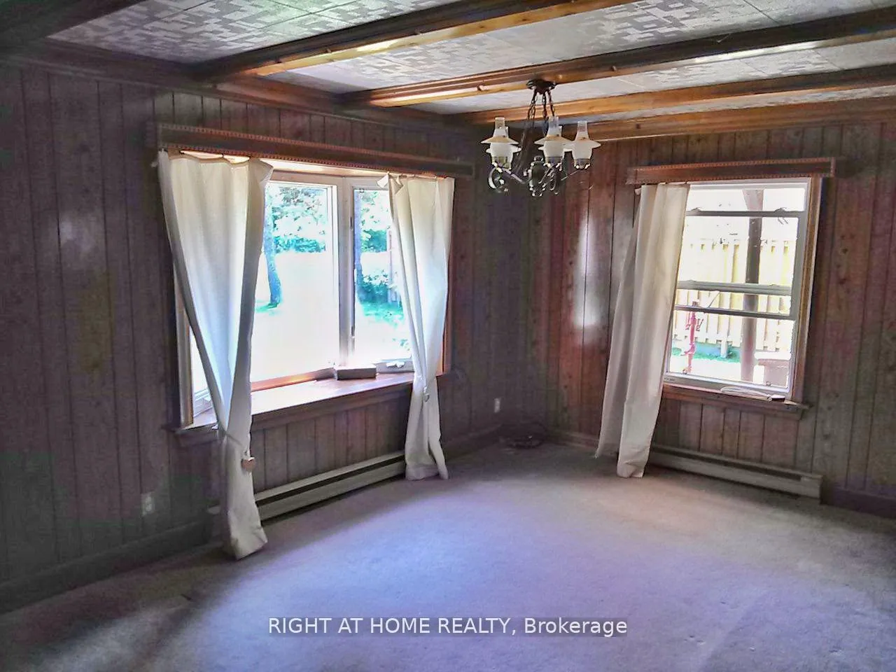 Photo 11 of 110 Ethel Park Drive, Brock, Beaverton — HOMEH
