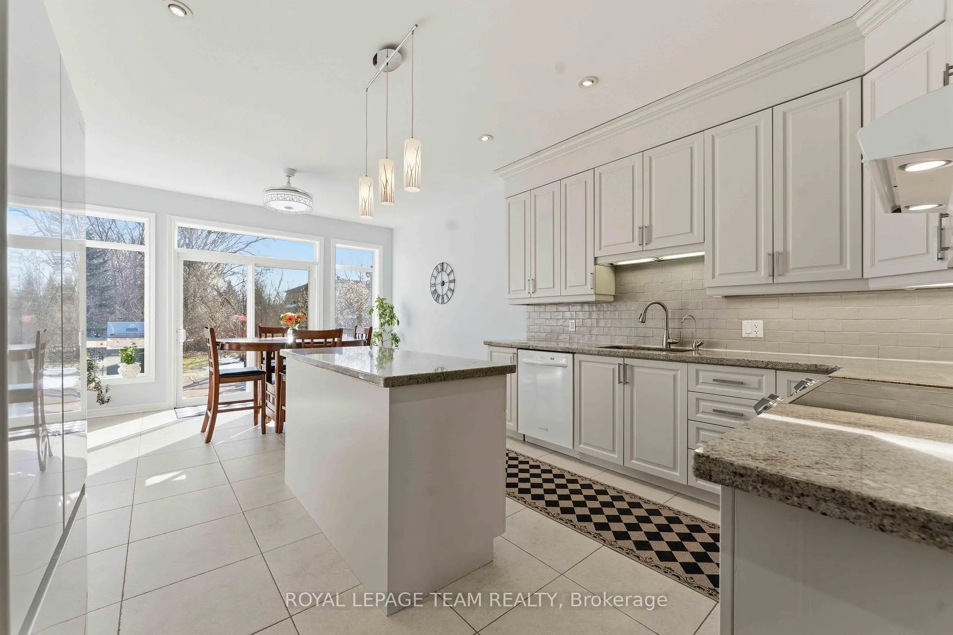 Photo 17 of 6868 Sparkling Lake Way, Ottawa, Greely — HOMEH