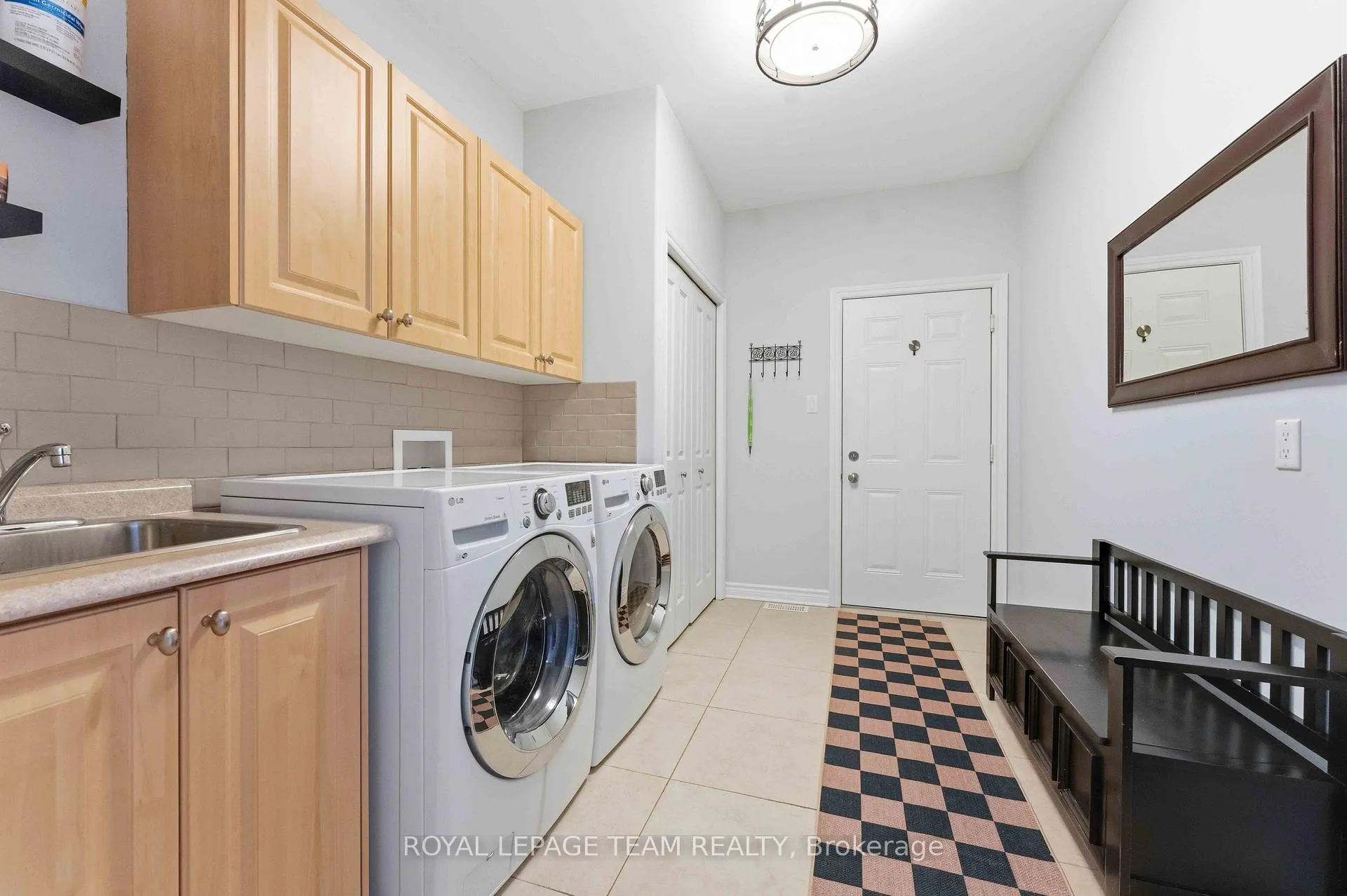 Photo 18 of 6868 Sparkling Lake Way, Ottawa, Greely — HOMEH