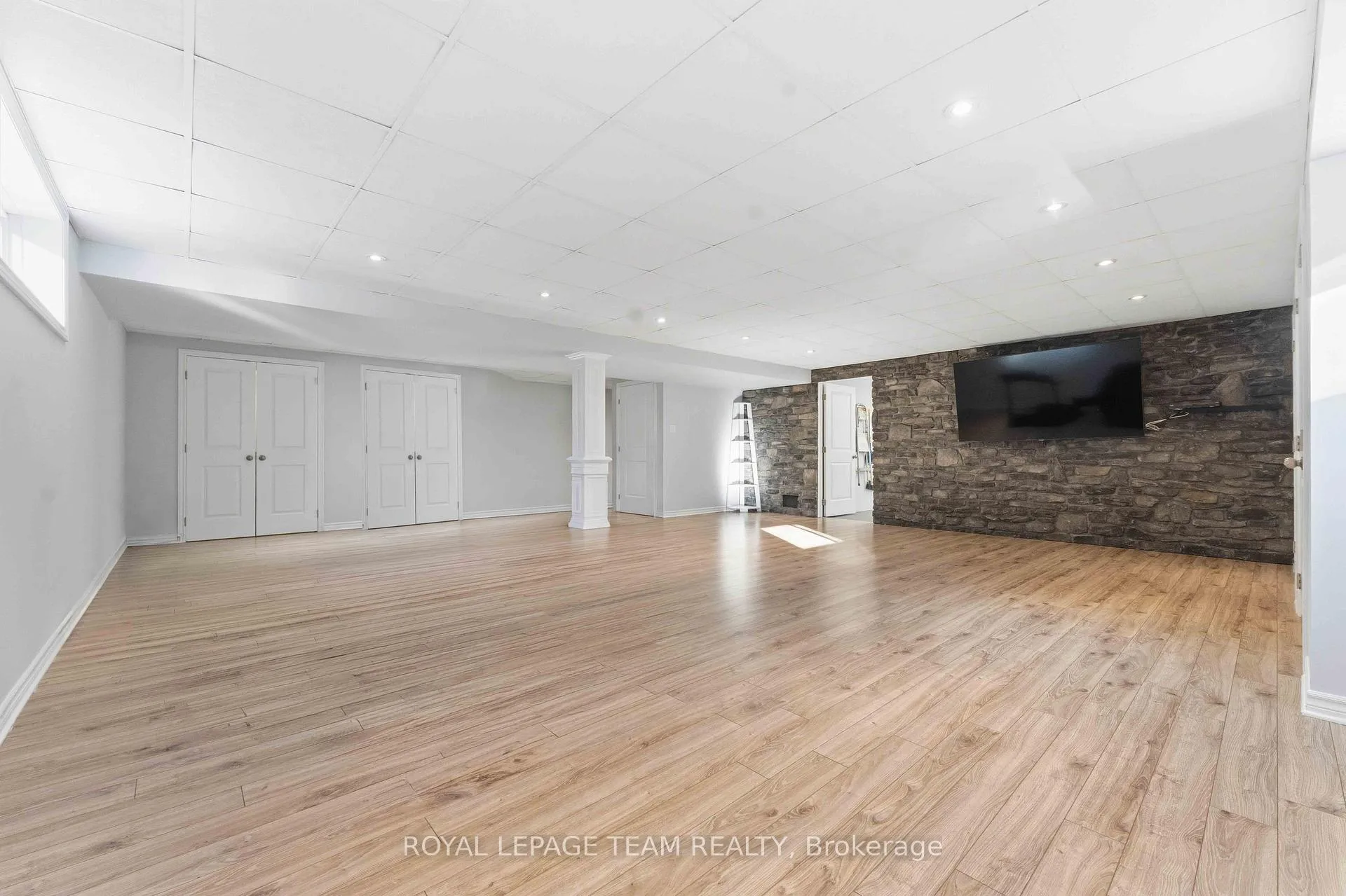 Photo 30 of 6868 Sparkling Lake Way, Ottawa, Greely — HOMEH