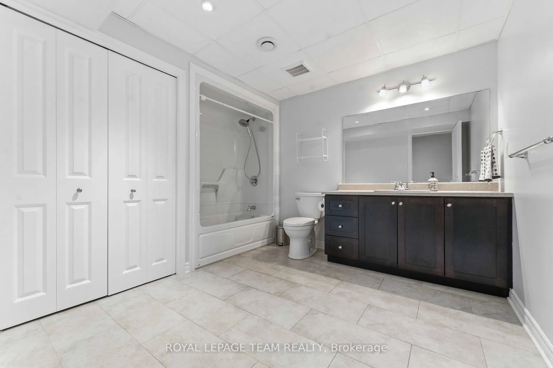 Photo 33 of 6868 Sparkling Lake Way, Ottawa, Greely — HOMEH