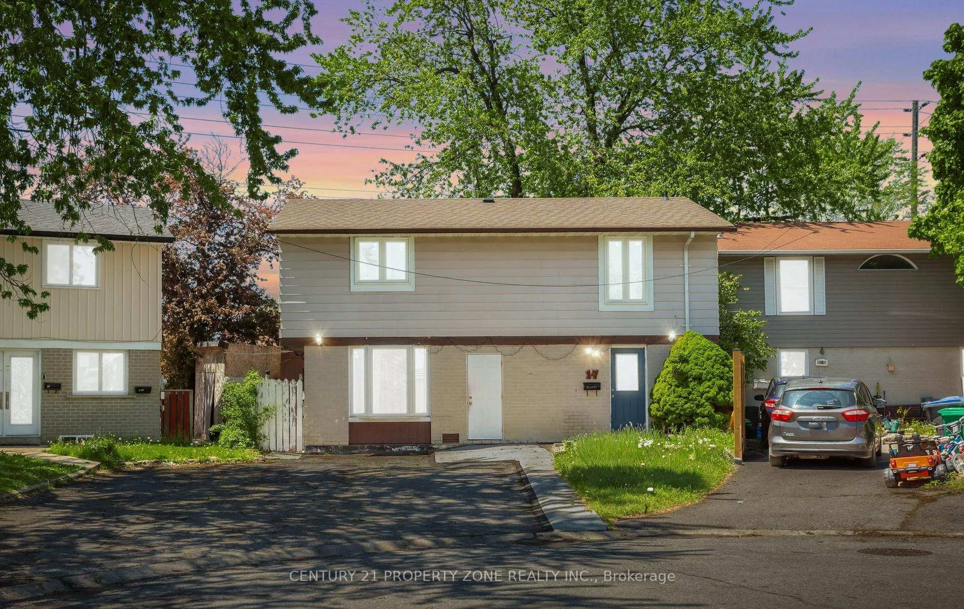 Front of 17 Hillbank Trail