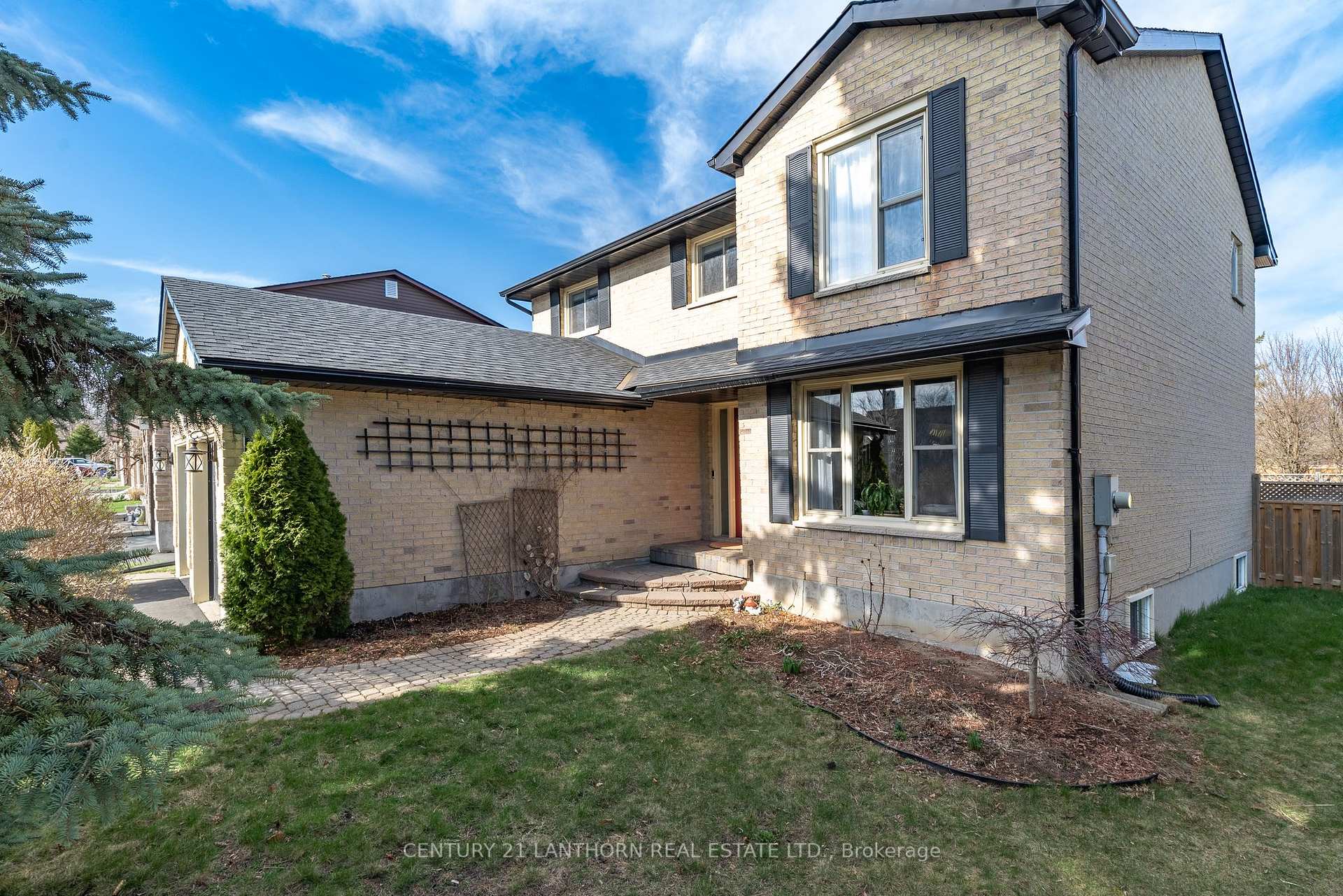 Photo 2 of 25 Brimley Court, Belleville, Belleville Ward — HOMEH