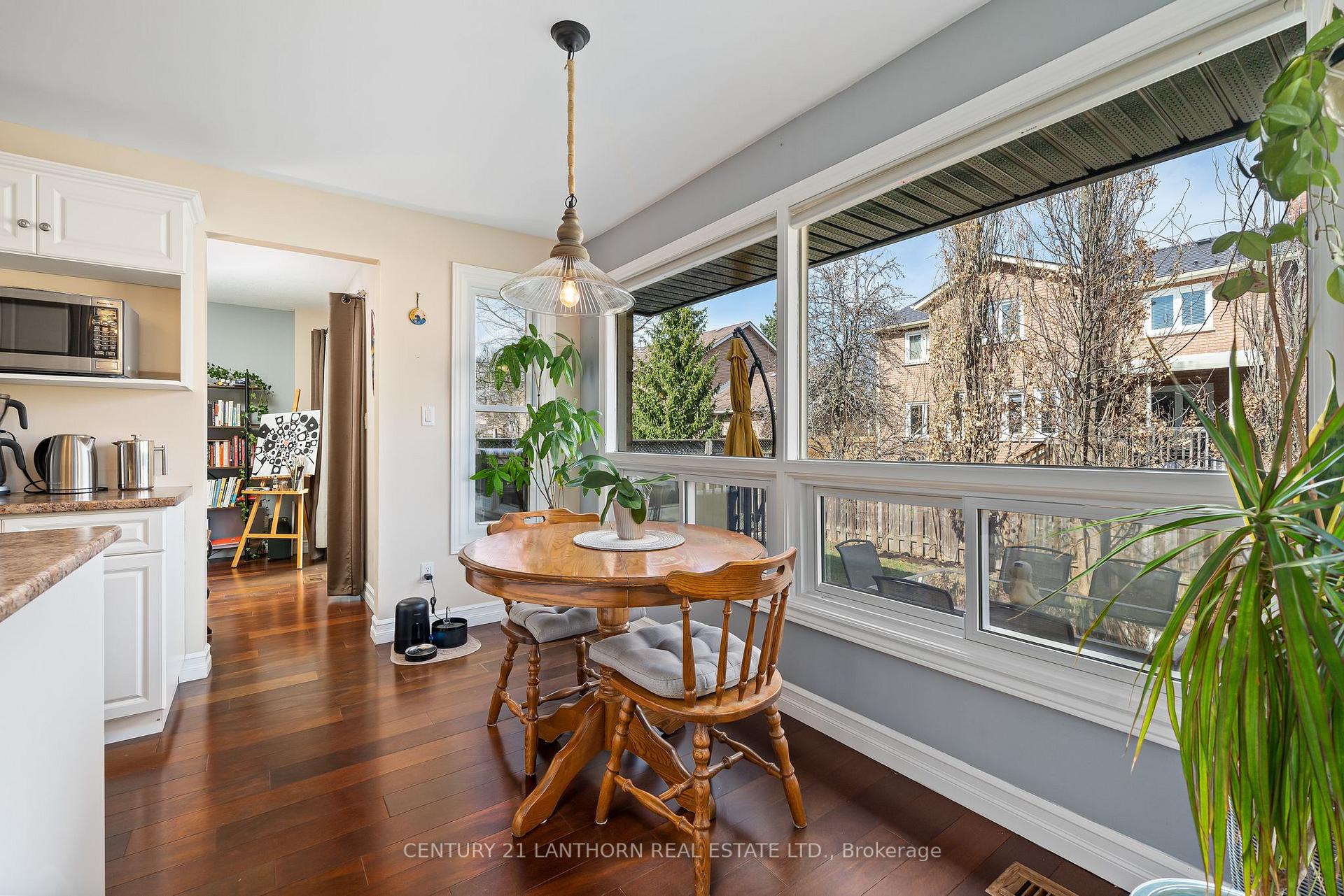 Photo 10 of 25 Brimley Court, Belleville, Belleville Ward — HOMEH