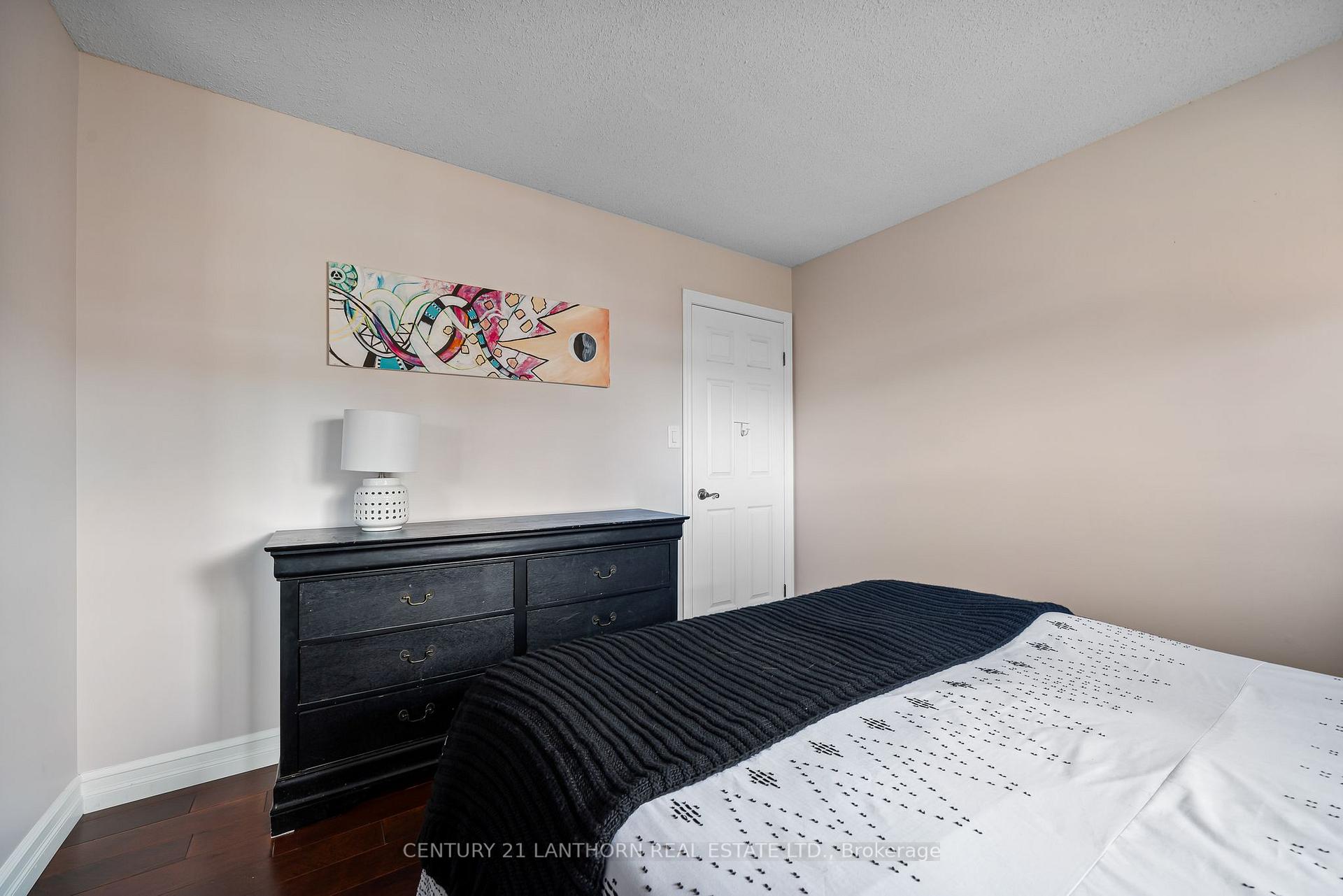 Photo 35 of 25 Brimley Court, Belleville, Belleville Ward — HOMEH