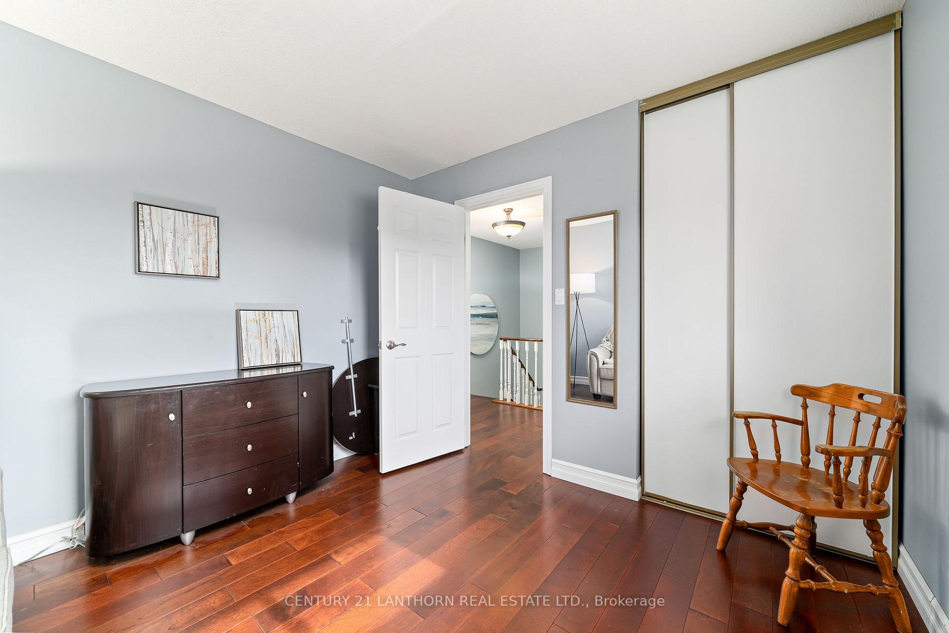 Photo 38 of 25 Brimley Court, Belleville, Belleville Ward — HOMEH